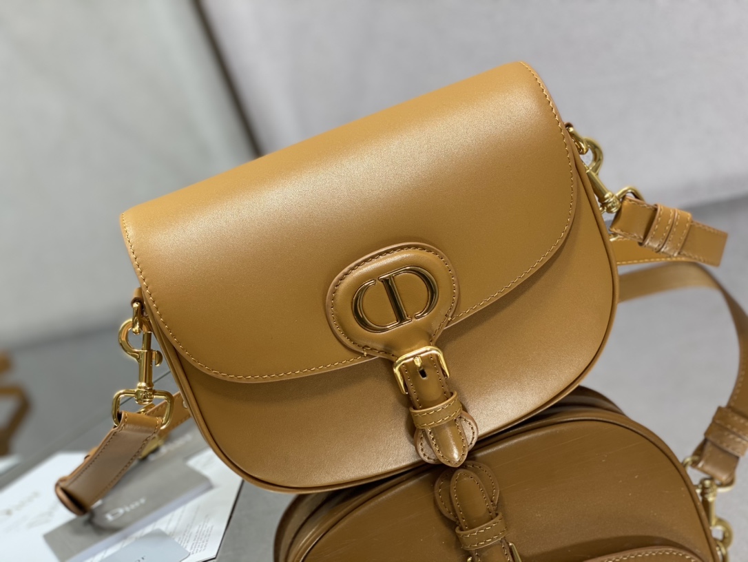 Dior一比一女款光澤皮半月包焦糖色系通勤輕奢款| 14 Dior一比一女款光澤皮半月包焦糖色系通勤輕奢款