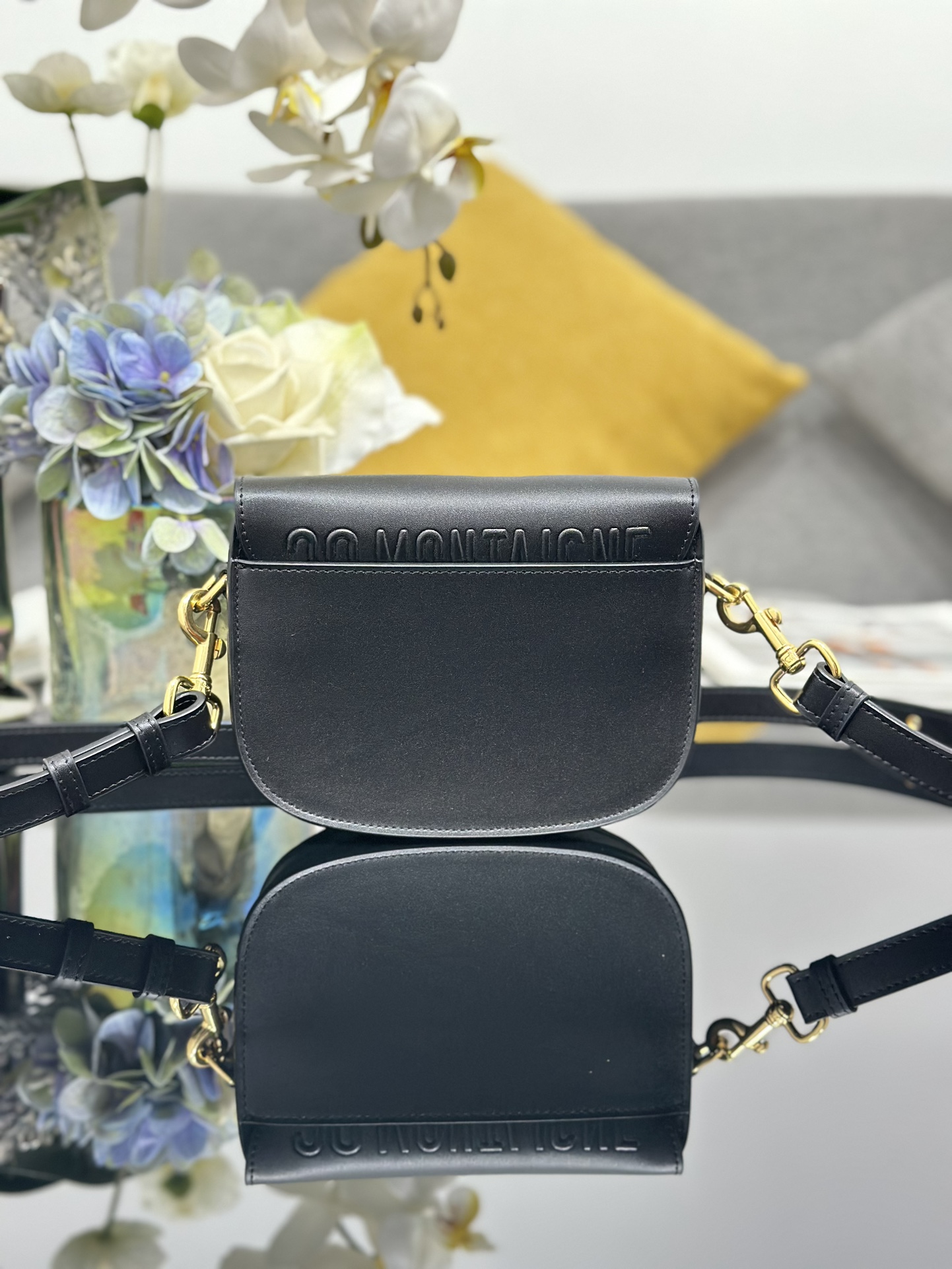 Dior 高仿黑色Bobby半月包 女士款極簡設計 質感滿分| 14 Dior 高仿黑色Bobby半月包 女士款極簡設計 質感滿分