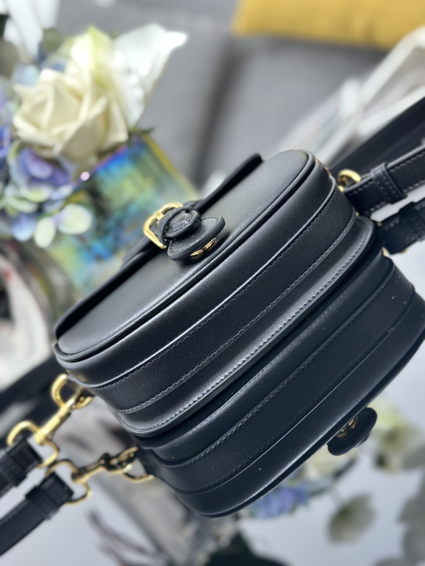 Dior 高仿黑色Bobby半月包 女士款極簡設計 質感滿分| 12 Dior 高仿黑色Bobby半月包 女士款極簡設計 質感滿分
