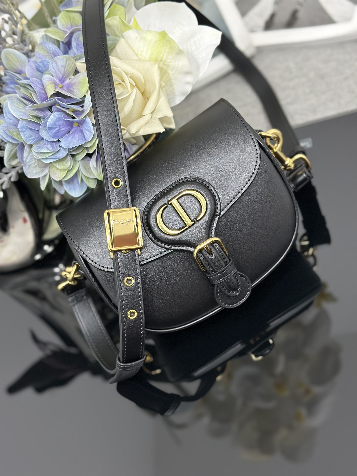 Dior 高仿黑色Bobby半月包 女士款極簡設計 質感滿分| 11 Dior 高仿黑色Bobby半月包 女士款極簡設計 質感滿分
