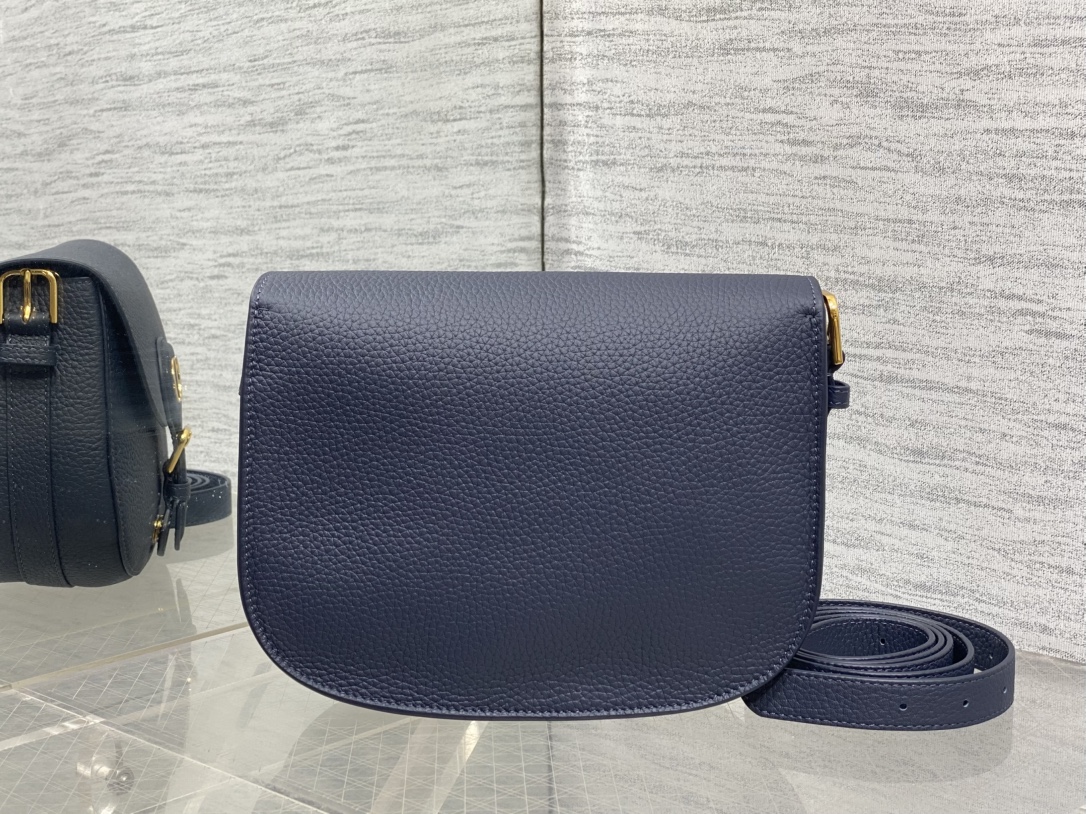 Dior 一比一深藍Bobby半月包 女士簡約日常百搭皮革包款| 12 Dior 一比一深藍Bobby半月包 女士簡約日常百搭皮革包款