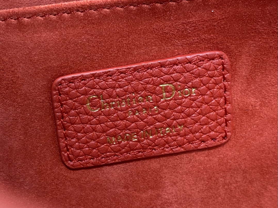 Dior A貨紅色Bobby半月包 女士款實搭配件 細節對標專櫃| 7 Dior A貨紅色Bobby半月包 女士款實搭配件 細節對標專櫃