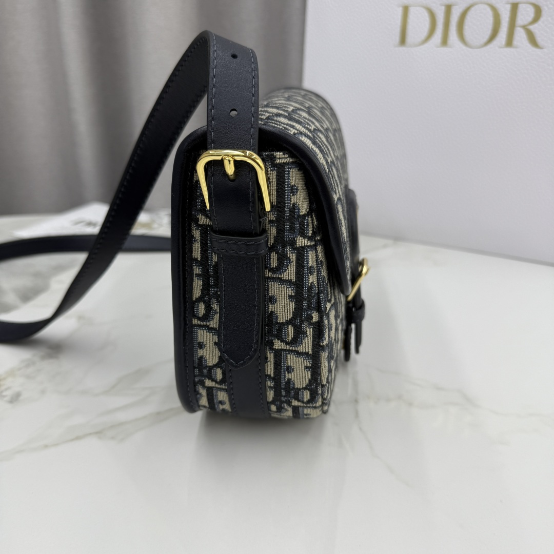 Dior A貨Oblique老花Bobby半月包 女士款經典圖紋推薦| 11 Dior A貨Oblique老花Bobby半月包 女士款經典圖紋推薦