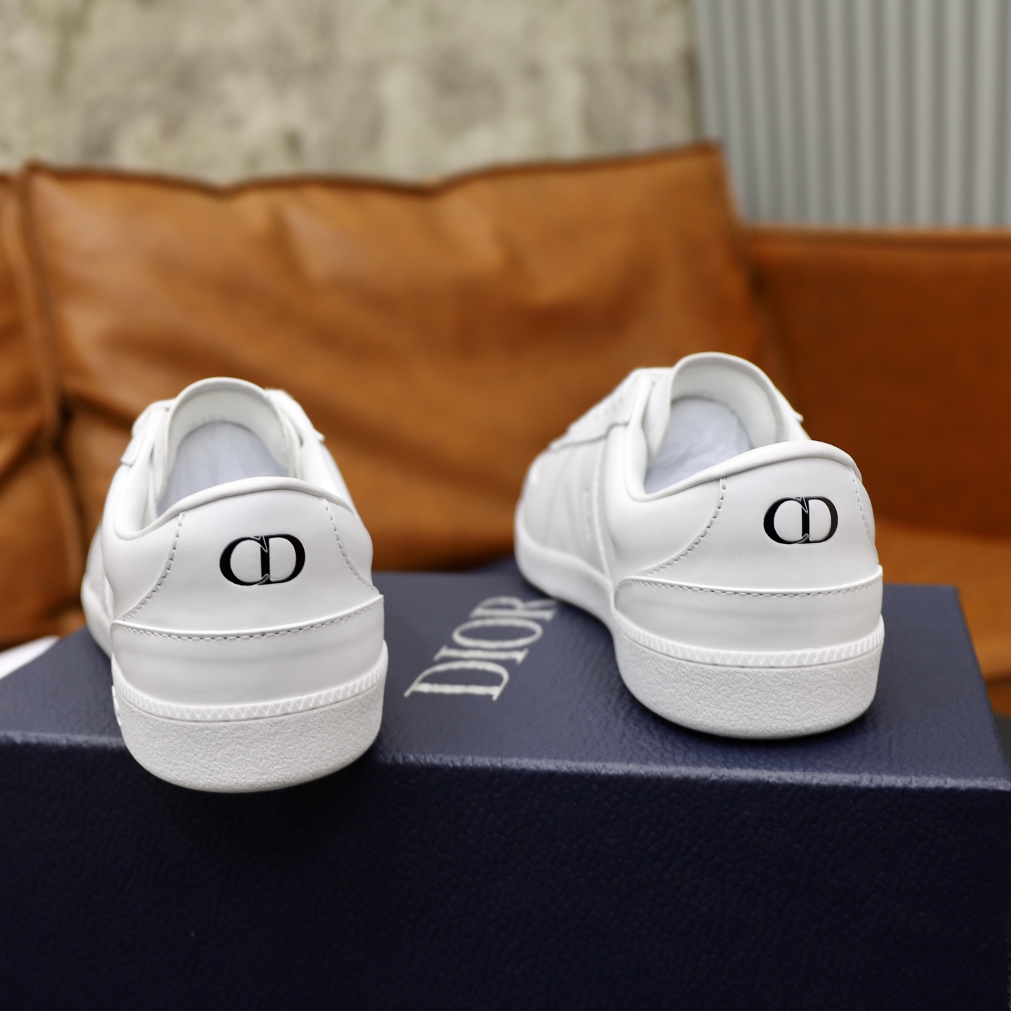 Dior 一比一男士白色皮革休閒鞋 低調質感款 歐美復古風潮鞋| 11 Dior 一比一男士白色皮革休閒鞋 低調質感款 歐美復古風潮鞋