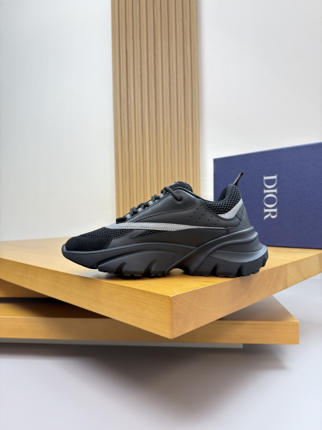 Dior A貨男士黑色網面潮鞋 科技風線條設計 街頭百搭風格| 11 Dior A貨男士黑色網面潮鞋 科技風線條設計 街頭百搭風格