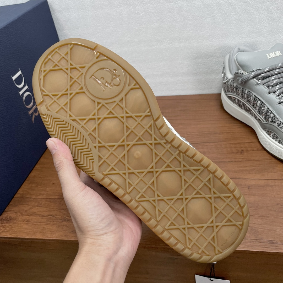 Dior 精品仿製男士灰色花呢休閒鞋 素色低調風格 高級街頭感| 10 Dior 精品仿製男士灰色花呢休閒鞋 素色低調風格 高級街頭感