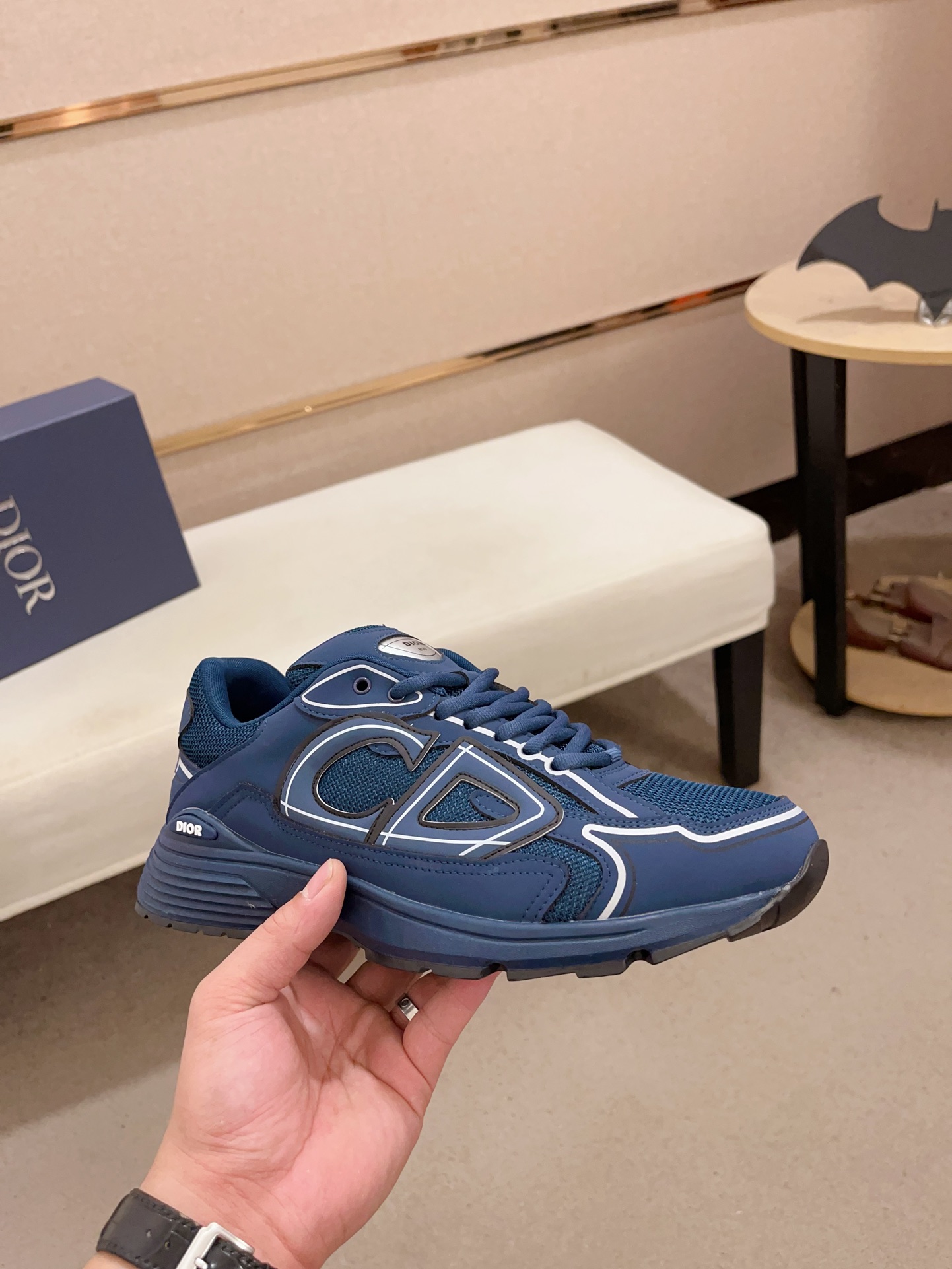 Dior 精品仿製男士藍色運動鞋 CD標誌設計 流線感厚底造型| 12 Dior 精品仿製男士藍色運動鞋 CD標誌設計 流線感厚底造型