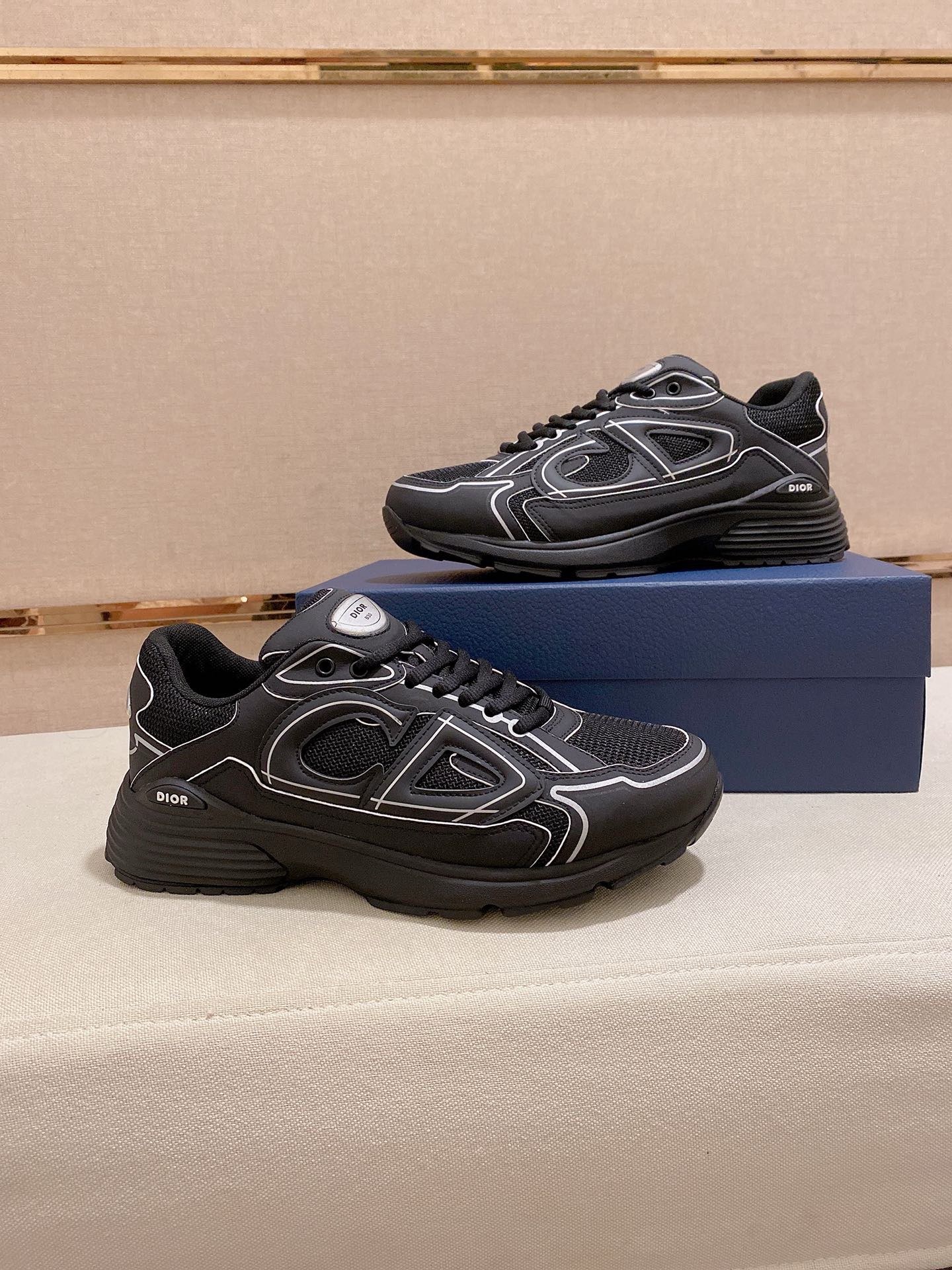 Dior 一比一男士全黑CD厚底慢跑鞋 網布設計 時尚潮流感滿分| 12 Dior 一比一男士全黑CD厚底慢跑鞋 網布設計 時尚潮流感滿分