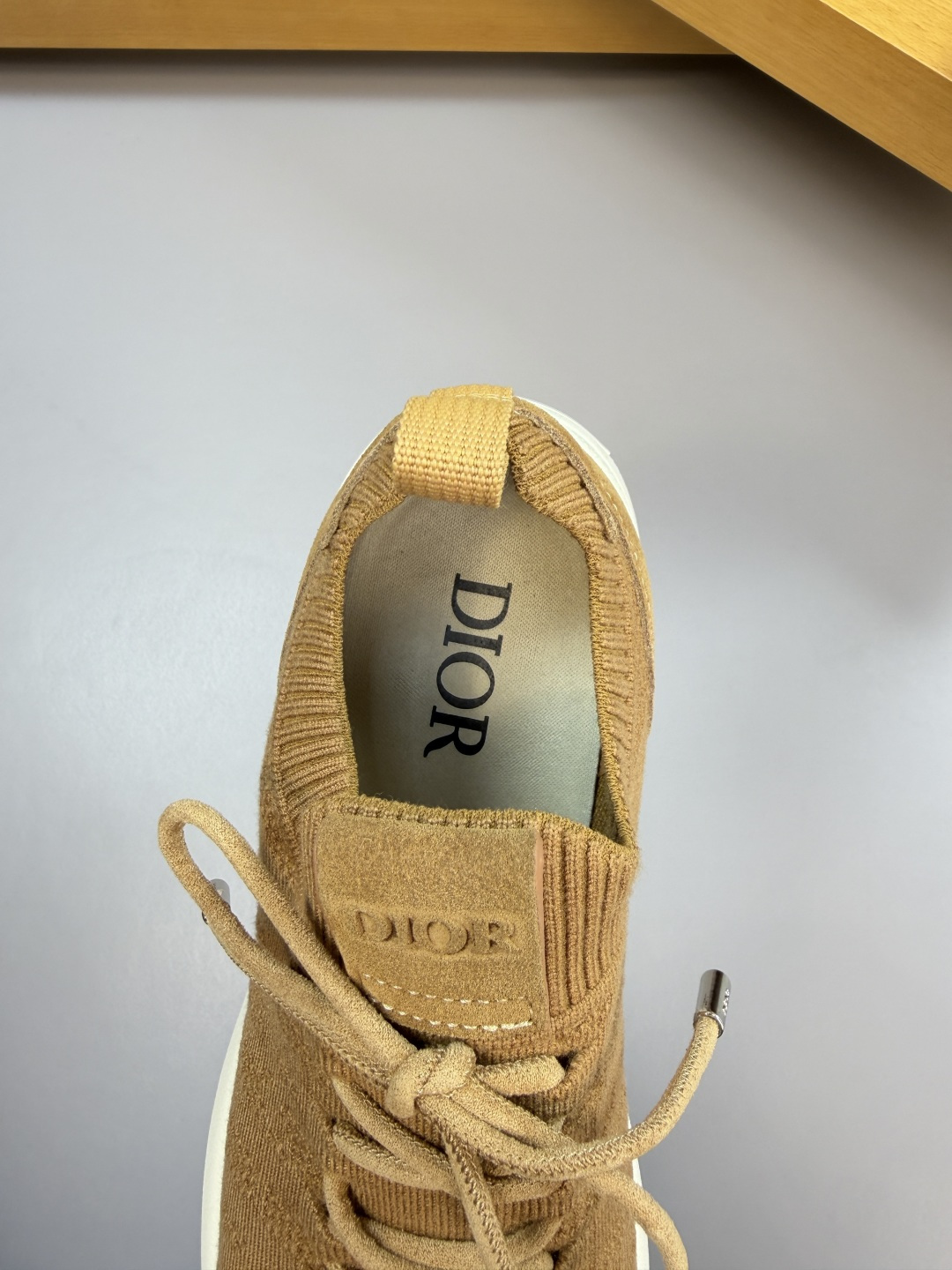 Dior A貨男士卡其針織運動鞋 透氣輕量復古風款| 9 Dior A貨男士卡其針織運動鞋 透氣輕量復古風款