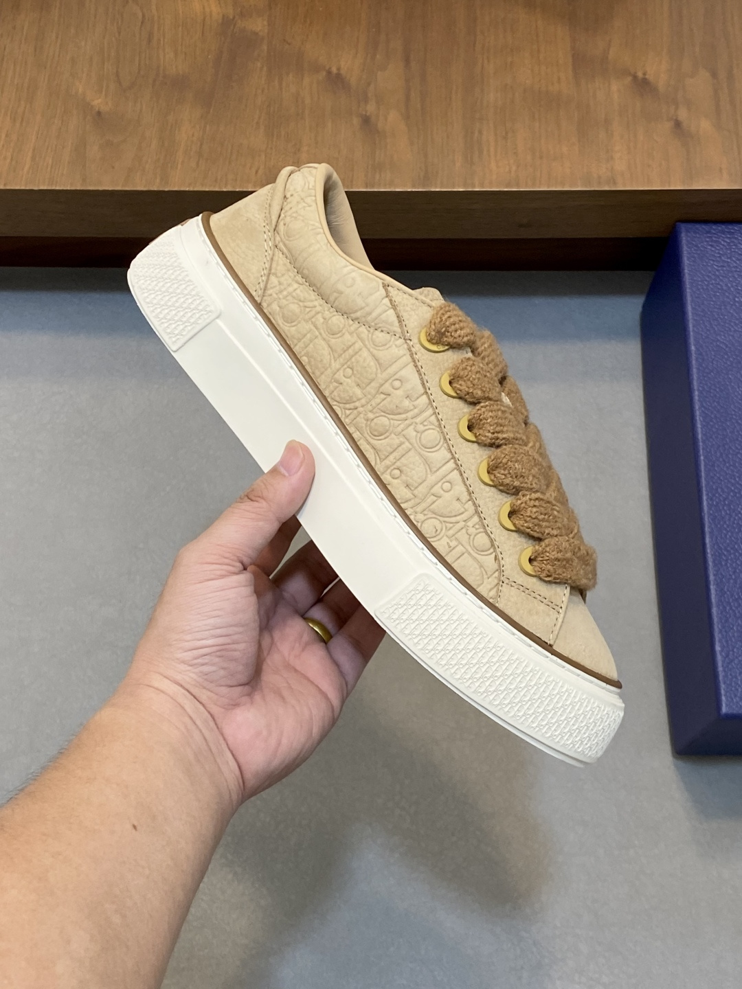 Dior A貨 米色休閒鞋 男士簡約紋理設計 舒適耐穿日常款| 12 Dior A貨 米色休閒鞋 男士簡約紋理設計 舒適耐穿日常款