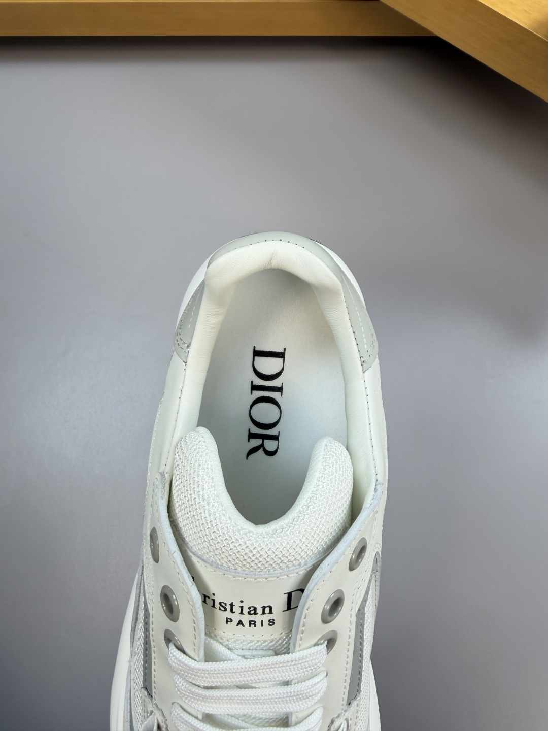 Dior 一比一 男士白灰科技運動鞋 透氣輕量休閒跑鞋| 9 Dior 一比一 男士白灰科技運動鞋 透氣輕量休閒跑鞋