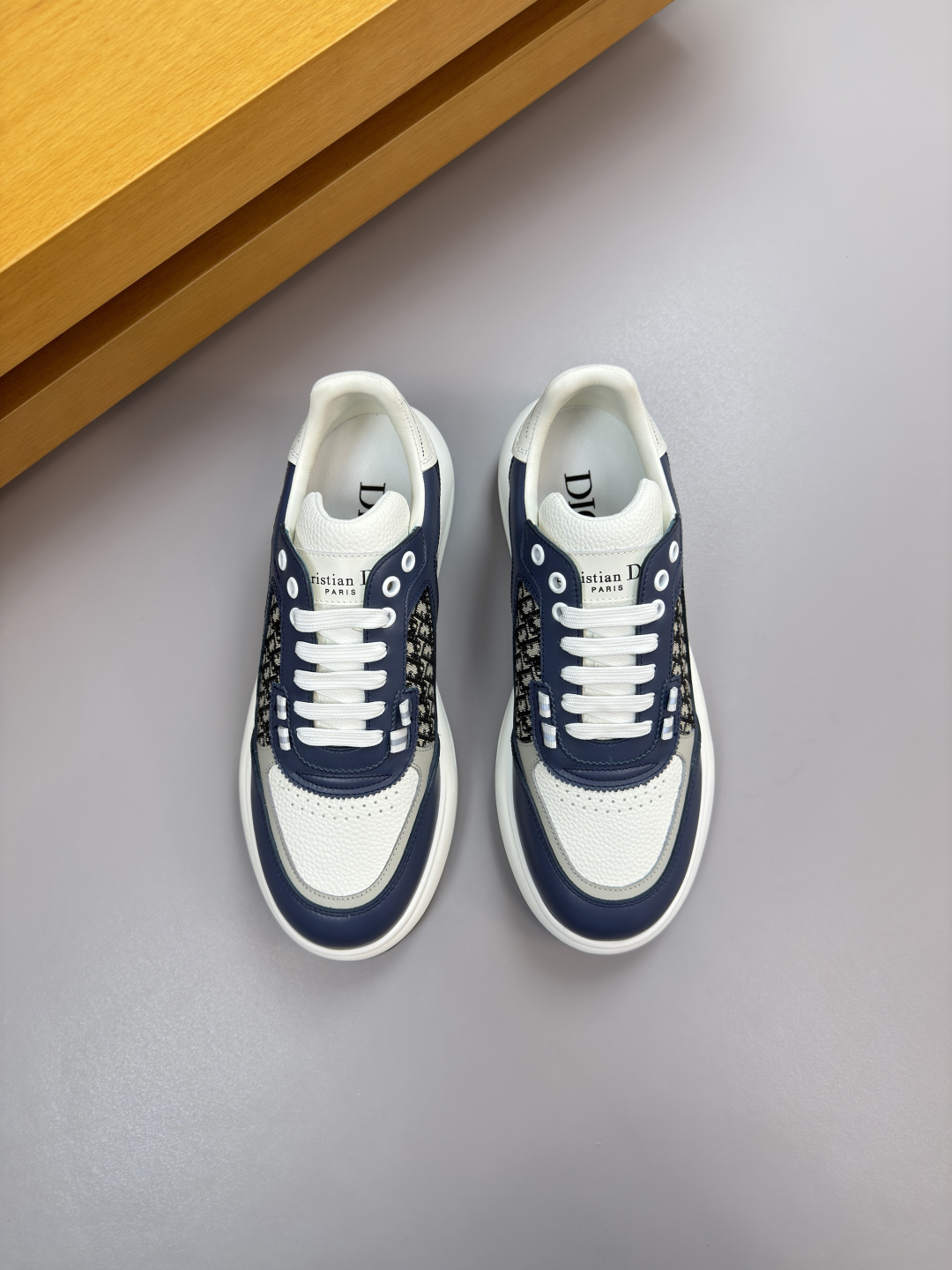 Dior A貨 海軍藍 Oblique 科技運動鞋 男士時尚拼接休閒款| 14 Dior A貨 海軍藍 Oblique 科技運動鞋 男士時尚拼接休閒款