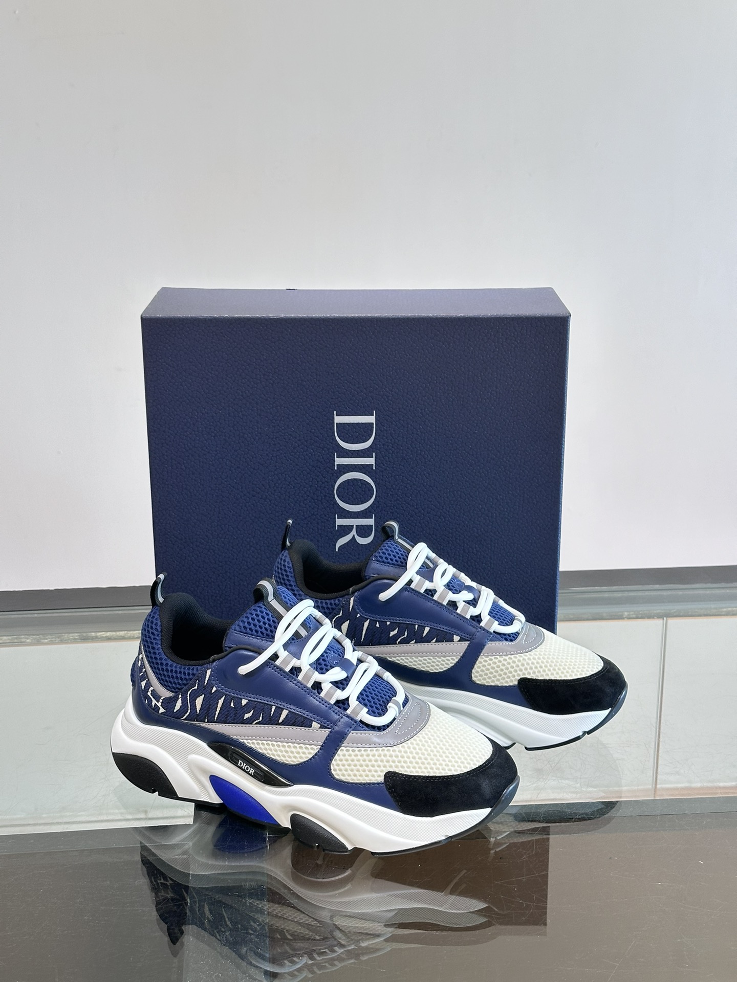 Dior 一比一男士輕量運動鞋 藍白配色透氣設計 百搭上班族休閒鞋款| 11 Dior 一比一男士輕量運動鞋 藍白配色透氣設計 百搭上班族休閒鞋款