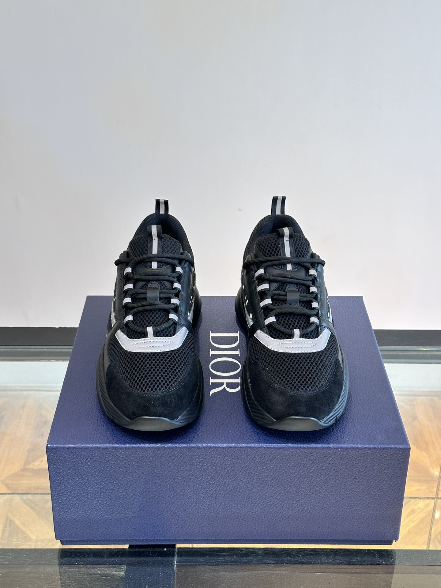 Dior 原單男士輕量運動鞋 全黑灰拼接網布款 都會風格耐穿日常鞋| 14 Dior 原單男士輕量運動鞋 全黑灰拼接網布款 都會風格耐穿日常鞋