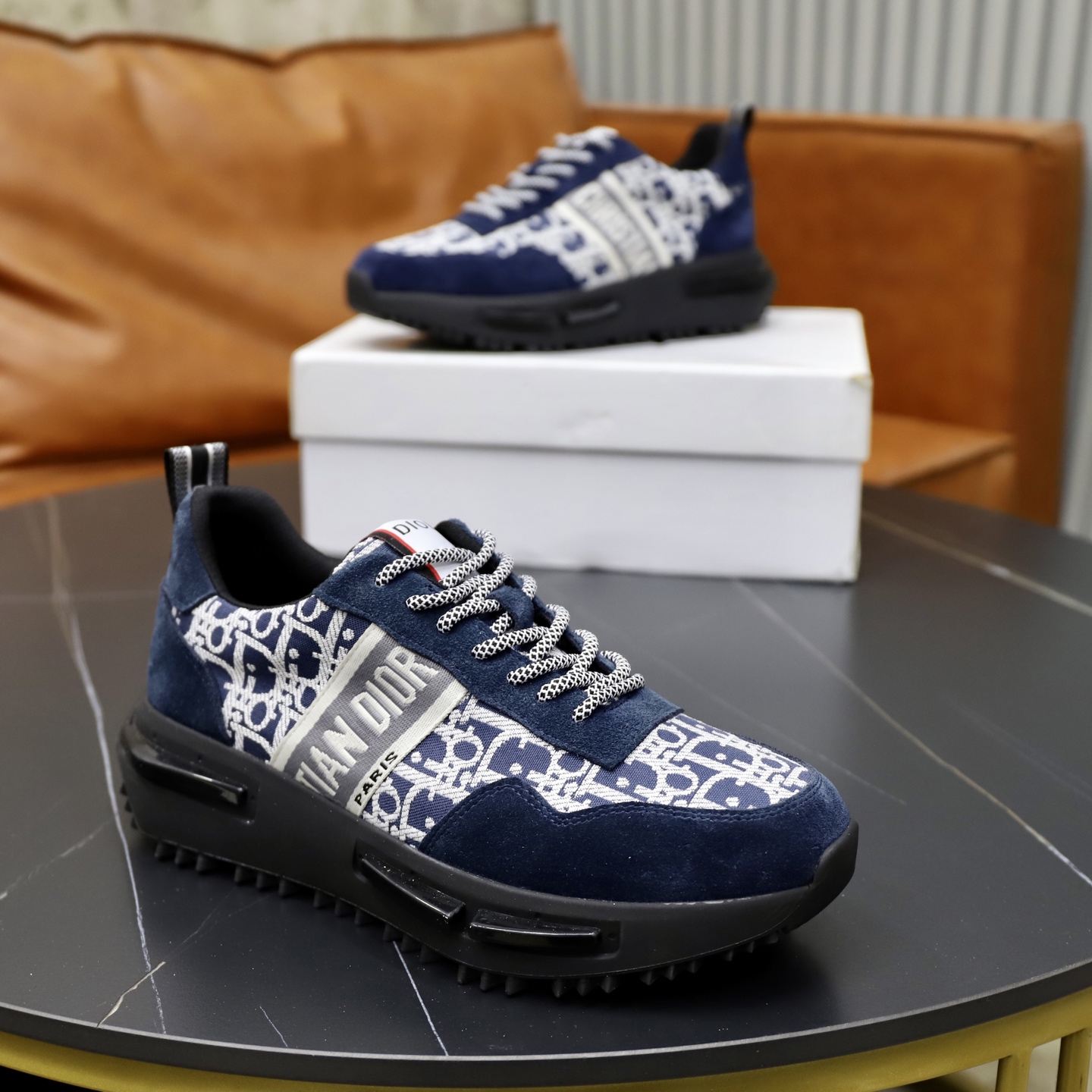 Dior 高仿男士 Oblique 老花運動鞋 深藍麂皮拼接 都會百搭時尚款| 8 Dior 高仿男士 Oblique 老花運動鞋 深藍麂皮拼接 都會百搭時尚款