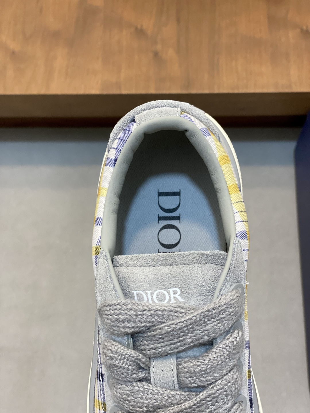 Dior 一比一灰色休閒帆布鞋 男女款經典百搭厚底造型| 9 Dior 一比一灰色休閒帆布鞋 男女款經典百搭厚底造型