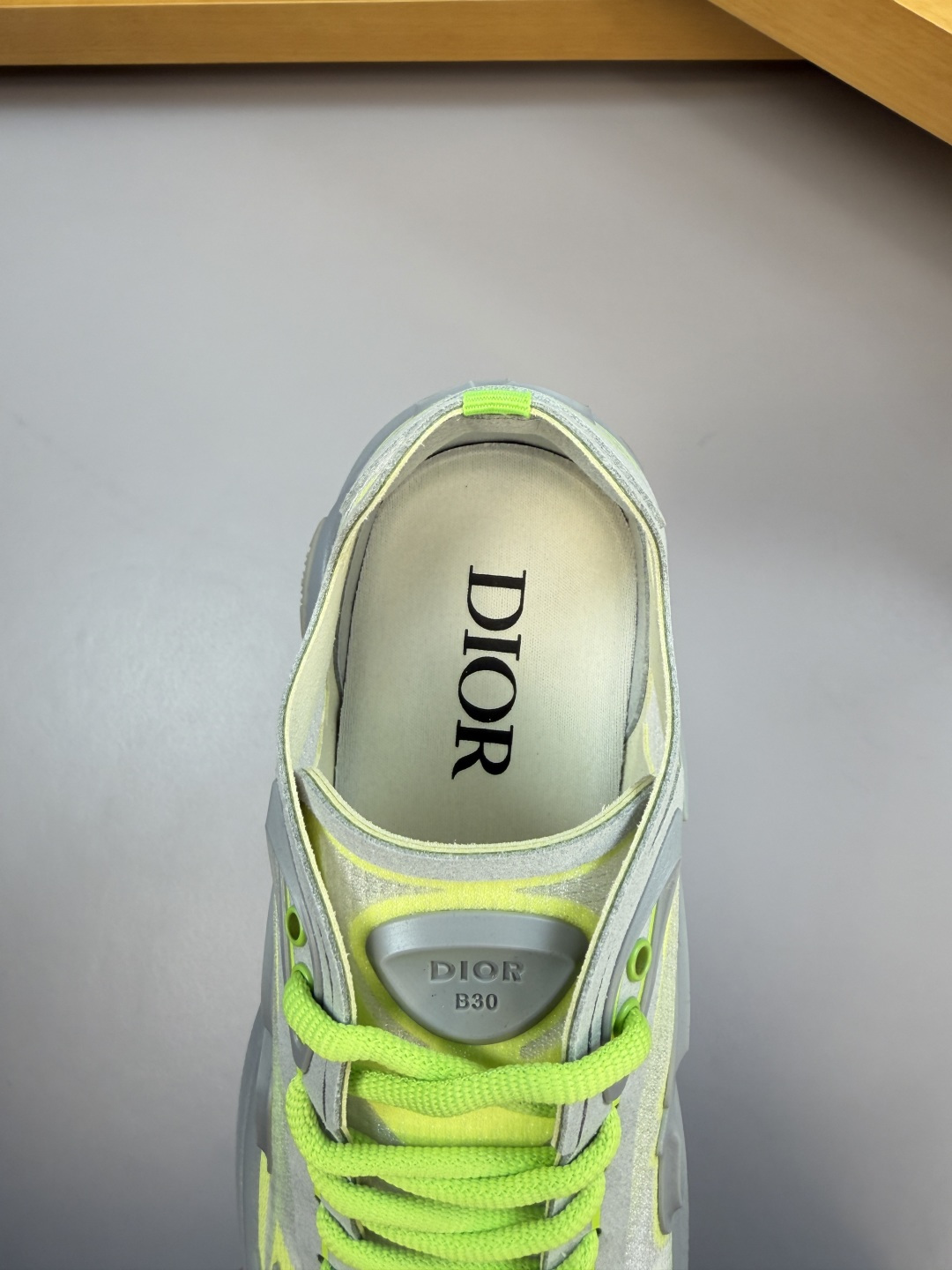 Dior 一比一螢光綠運動鞋 男女款未來感透氣輕量潮流鞋| 9 Dior 一比一螢光綠運動鞋 男女款未來感透氣輕量潮流鞋