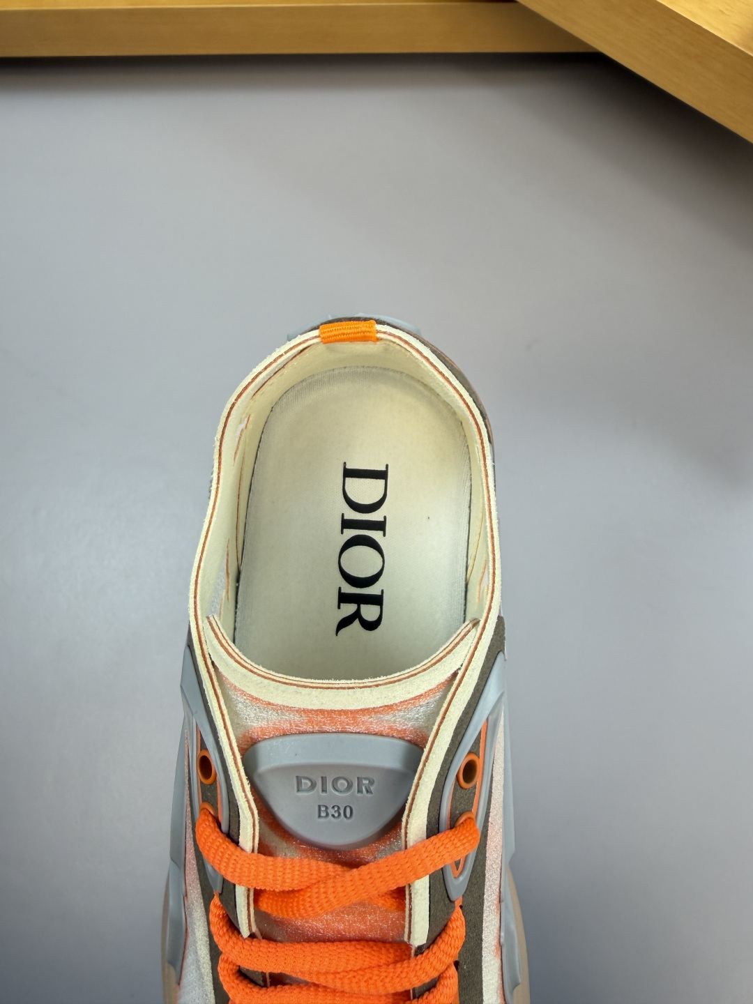 Dior 高仿橘色運動鞋 男女款街頭潮流亮色拼接跑鞋| 9 Dior 高仿橘色運動鞋 男女款街頭潮流亮色拼接跑鞋