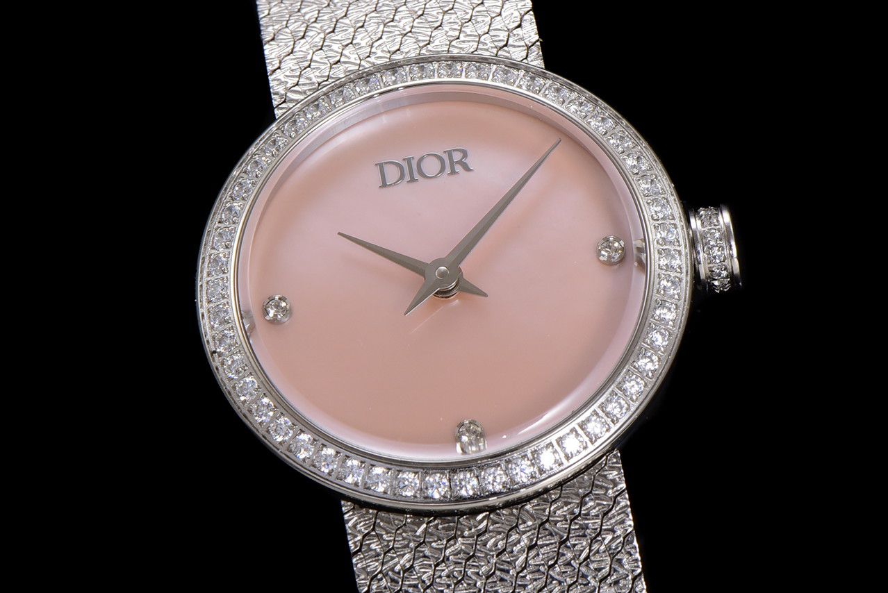 Dior精品仿製粉色女錶 鑽圈銀網錶帶設計款| 11 Dior精品仿製粉色女錶 鑽圈銀網錶帶設計款