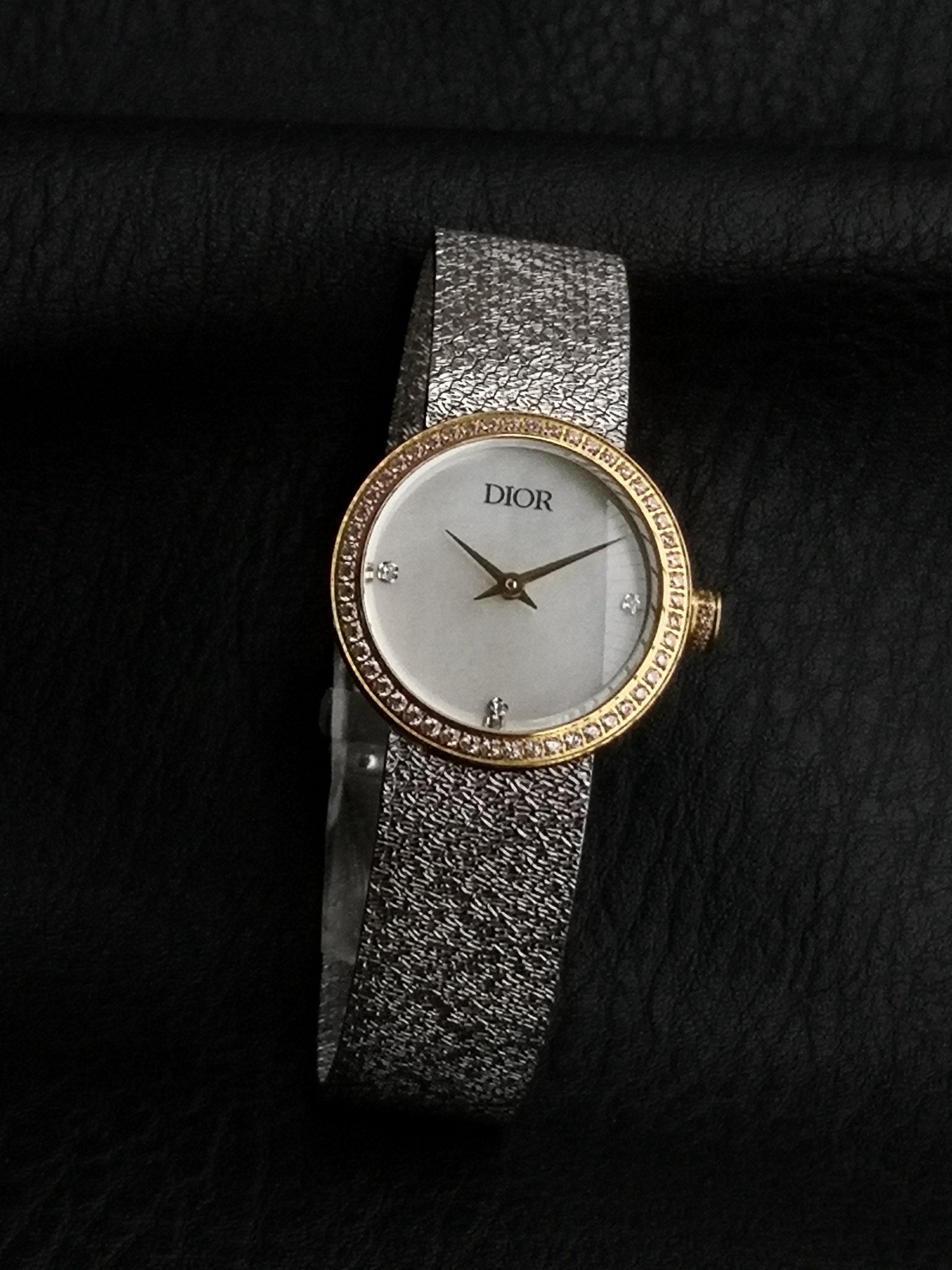 Dior原單女錶 金邊珍珠白面配銀編織錶帶精品| 13 Dior原單女錶 金邊珍珠白面配銀編織錶帶精品
