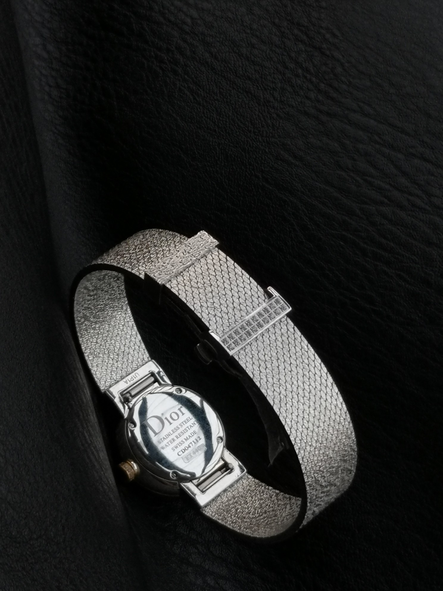 Dior原單女錶 金邊珍珠白面配銀編織錶帶精品| 8 Dior原單女錶 金邊珍珠白面配銀編織錶帶精品