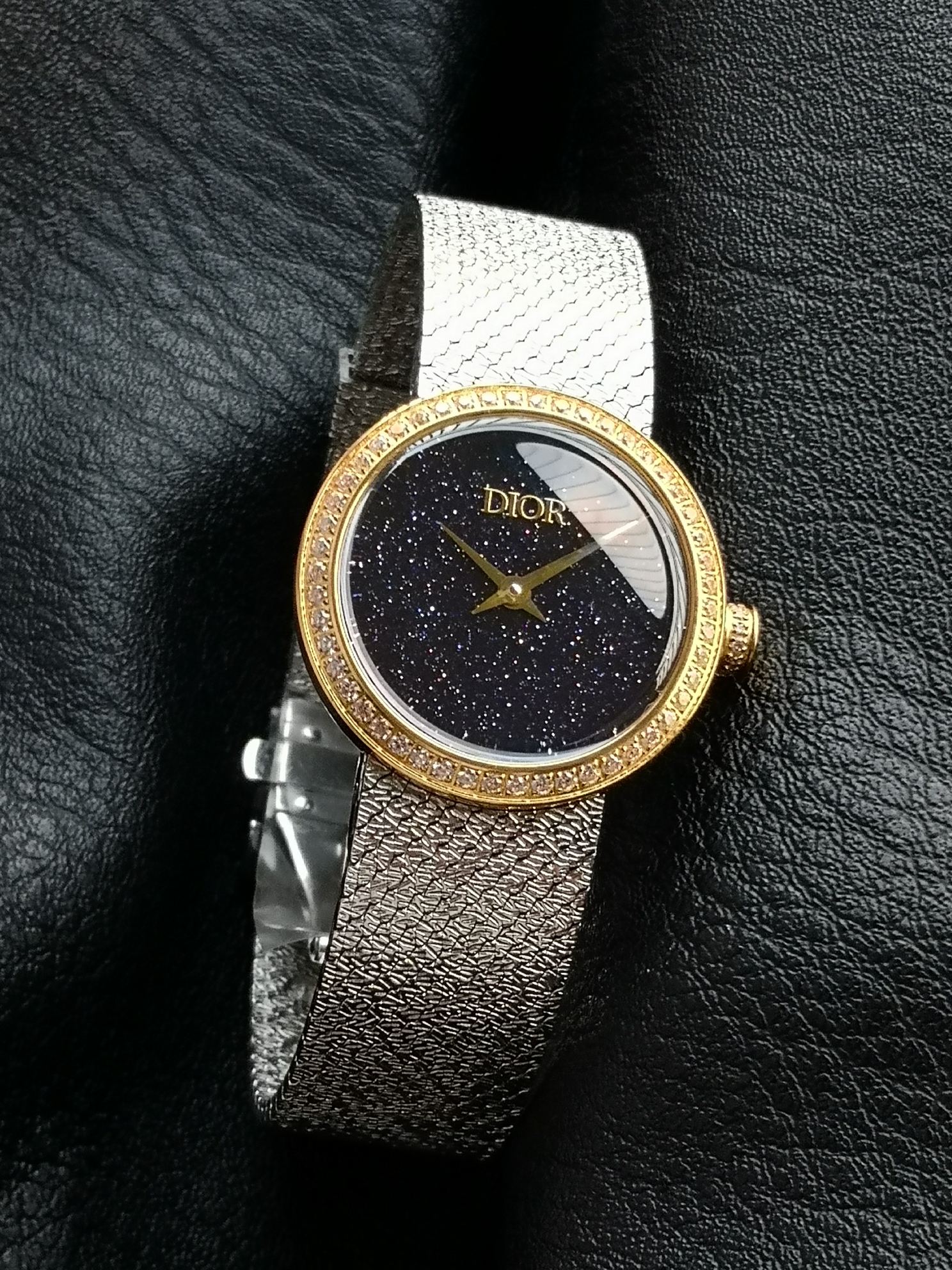 Dior高仿黑金星砂面手錶優雅精品女款| 12 Dior高仿黑金星砂面手錶優雅精品女款
