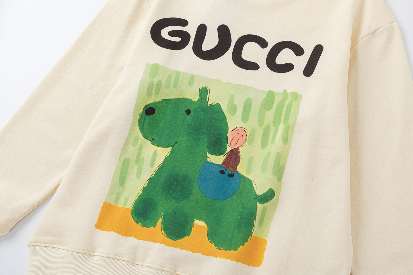 Gucci 一比一童趣插畫上衣 綠色恐龍狗設計感圓領款| 14 Gucci 一比一童趣插畫上衣 綠色恐龍狗設計感圓領款