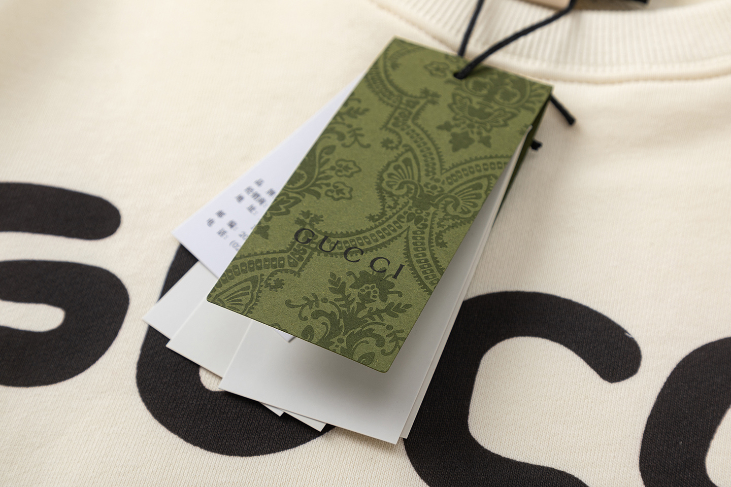 Gucci 一比一童趣插畫上衣 綠色恐龍狗設計感圓領款| 12 Gucci 一比一童趣插畫上衣 綠色恐龍狗設計感圓領款