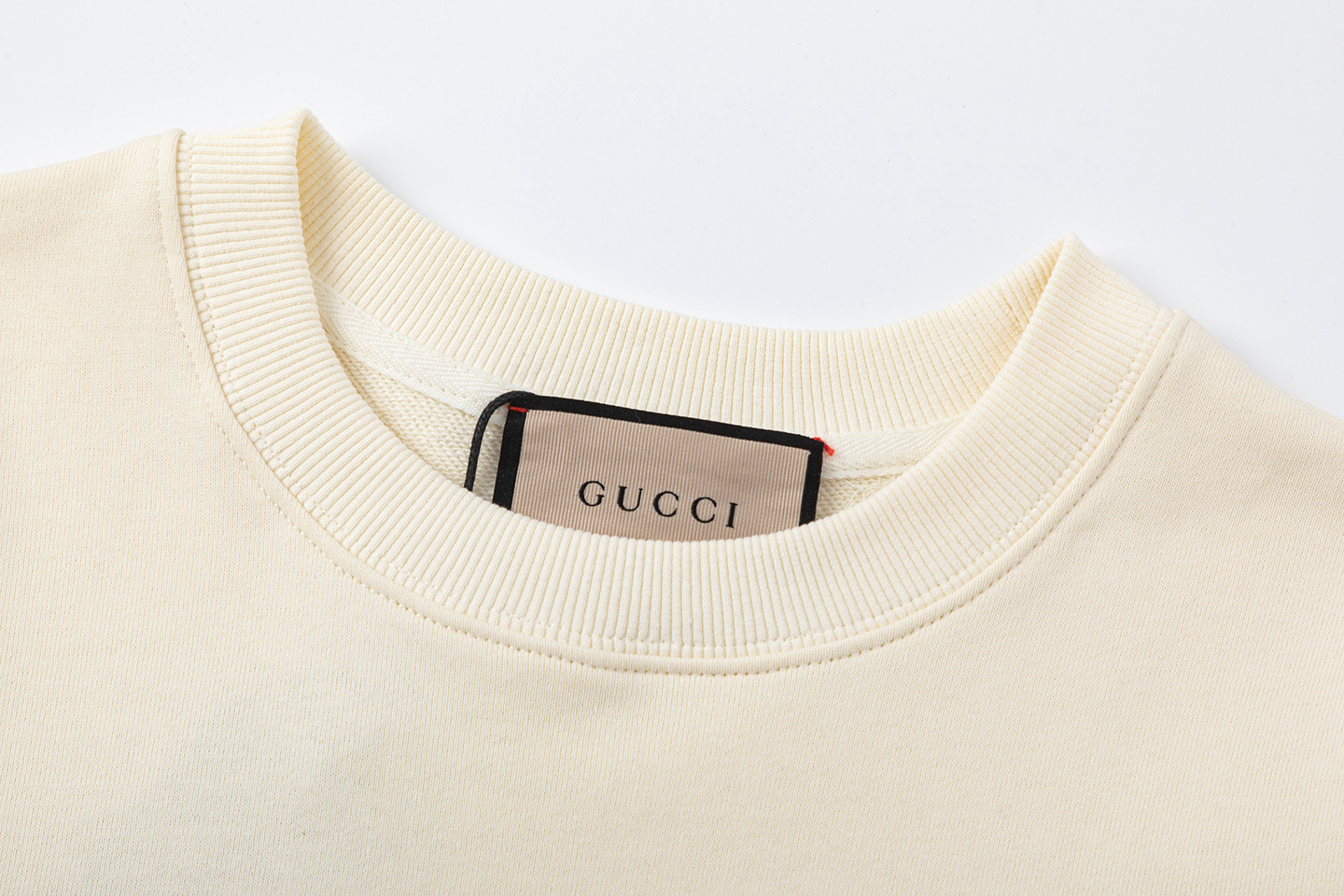Gucci 一比一童趣插畫上衣 綠色恐龍狗設計感圓領款| 7 Gucci 一比一童趣插畫上衣 綠色恐龍狗設計感圓領款