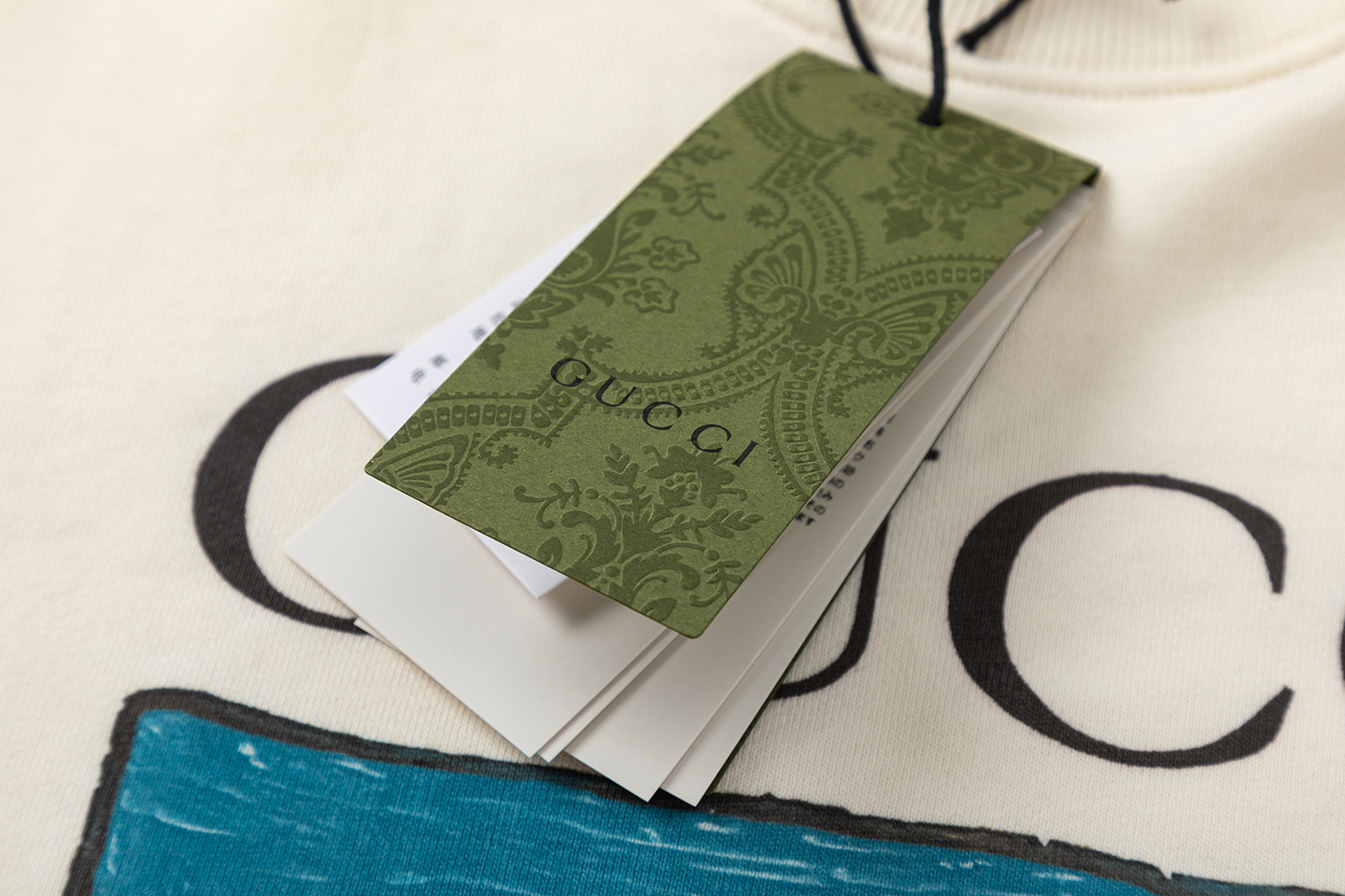 Gucci 高仿史努比長袖 太陽花插畫設計 奶白色圓領款| 12 Gucci 高仿史努比長袖 太陽花插畫設計 奶白色圓領款