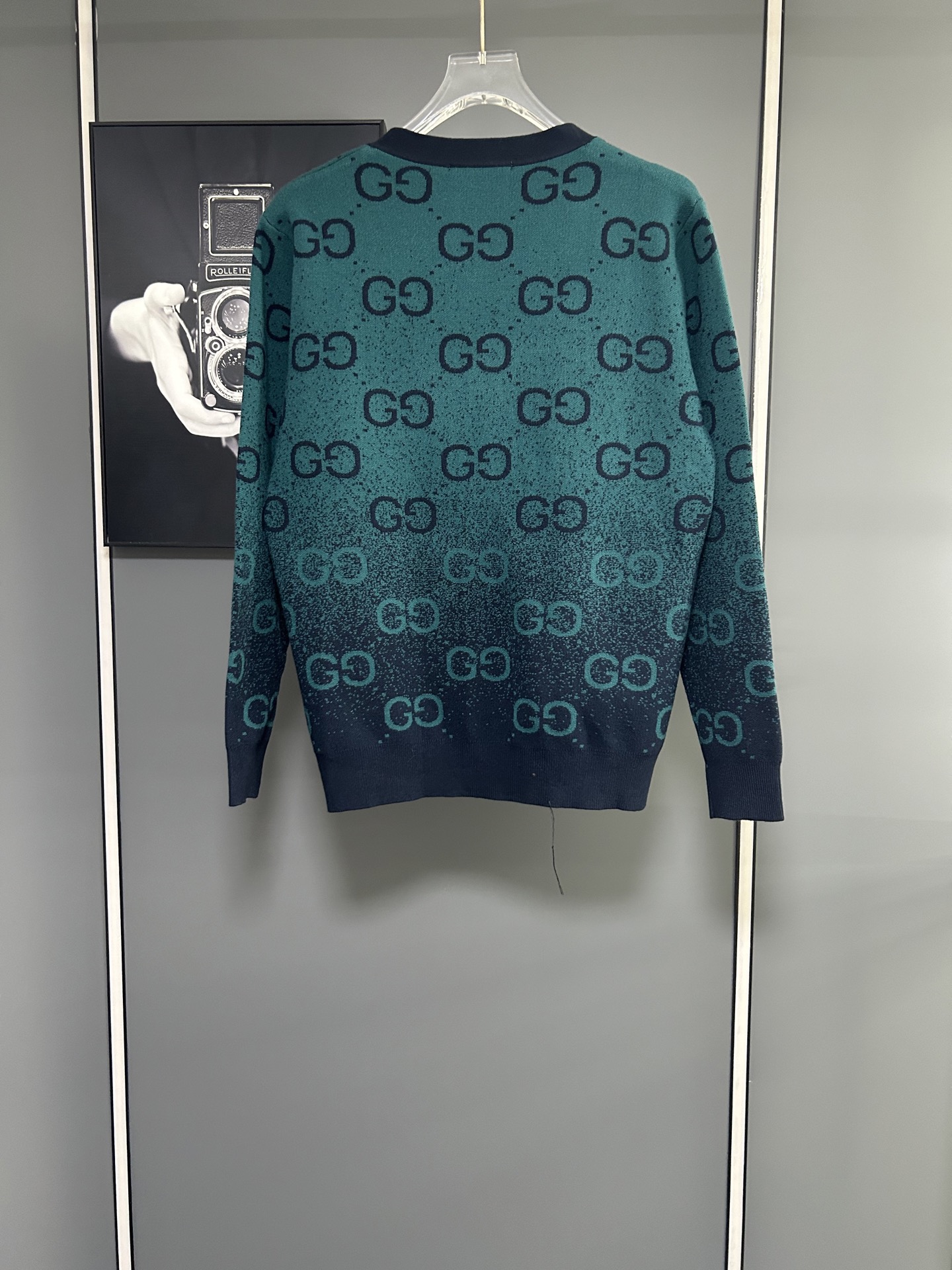 Gucci 原單男士針織外套 綠黑漸層GG滿版 V領開襟設計| 6 Gucci 原單男士針織外套 綠黑漸層GG滿版 V領開襟設計