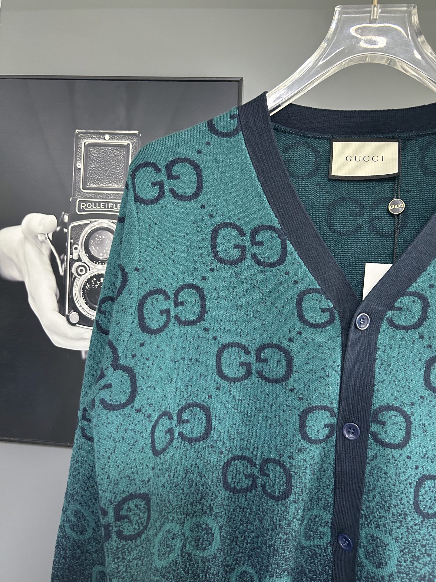 Gucci 原單男士針織外套 綠黑漸層GG滿版 V領開襟設計| 11 Gucci 原單男士針織外套 綠黑漸層GG滿版 V領開襟設計