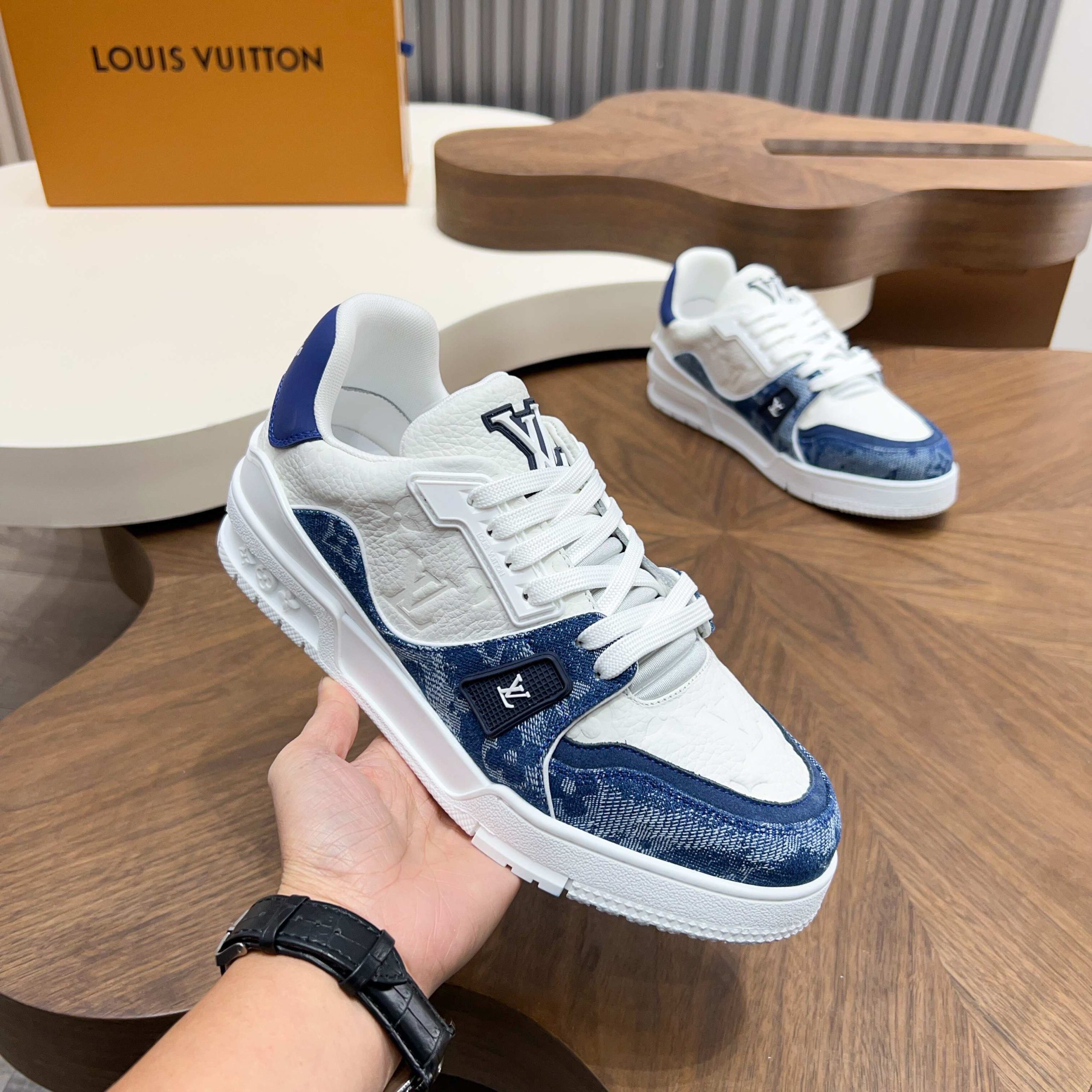 LV 原單 男款 Monogram 低筒運動鞋 咖啡色滿印款 輕奢復古風格| 14 LV 原單 男款 Monogram 低筒運動鞋 咖啡色滿印款 輕奢復古風格
