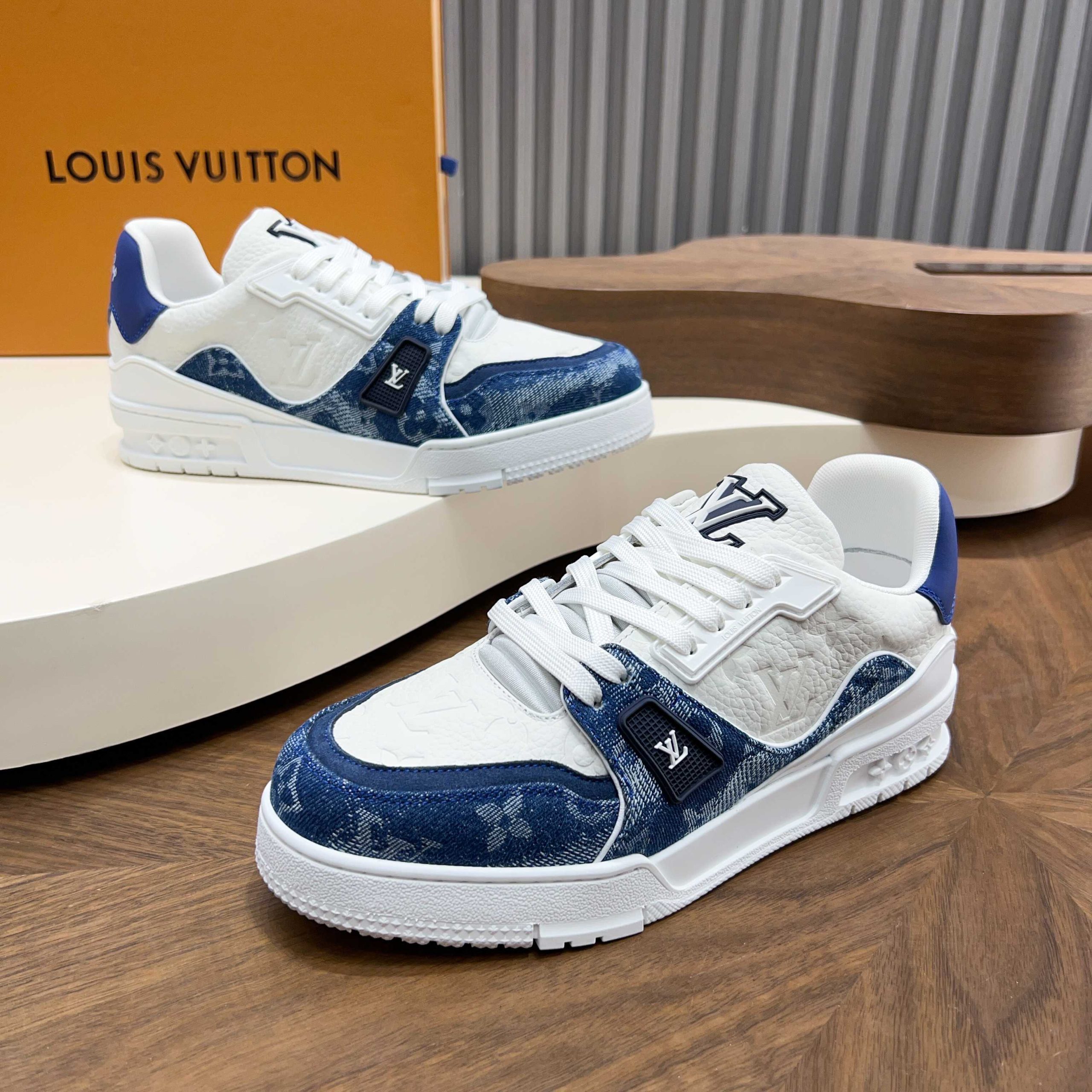 LV 原單 男款 Monogram 低筒運動鞋 咖啡色滿印款 輕奢復古風格| 7 LV 原單 男款 Monogram 低筒運動鞋 咖啡色滿印款 輕奢復古風格