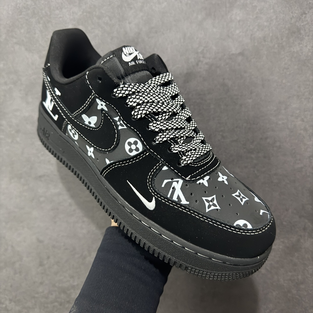 LV 一比一黑白滿版 Monogram 低筒球鞋 街頭黑魂質感款| 12 LV 一比一黑白滿版 Monogram 低筒球鞋 街頭黑魂質感款