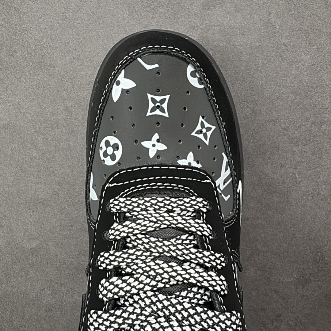 LV 一比一黑白滿版 Monogram 低筒球鞋 街頭黑魂質感款| 7 LV 一比一黑白滿版 Monogram 低筒球鞋 街頭黑魂質感款