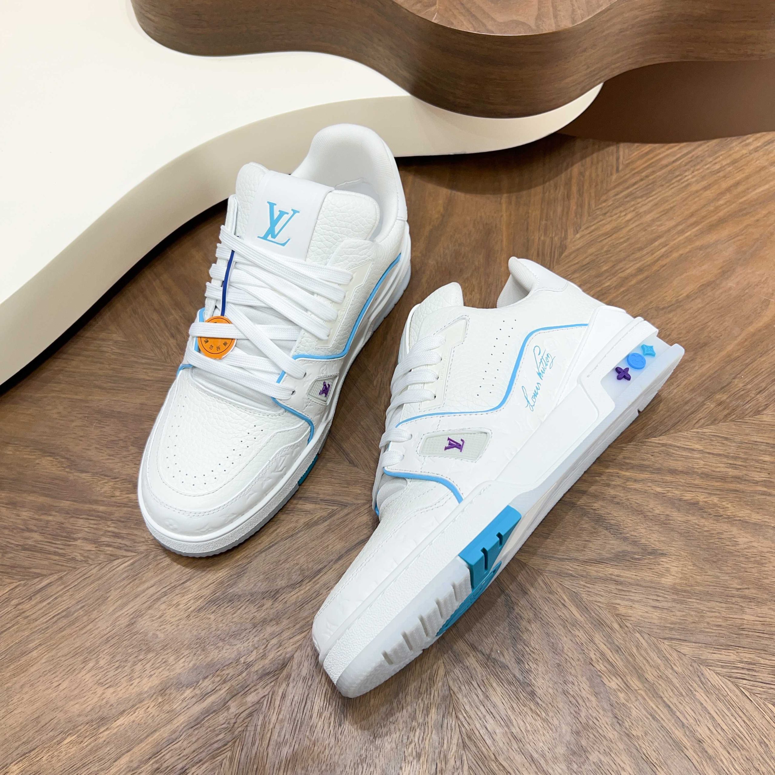 LV A貨白藍清新系LV Trainer 夏季百搭氣質色| 12 LV A貨白藍清新系LV Trainer 夏季百搭氣質色