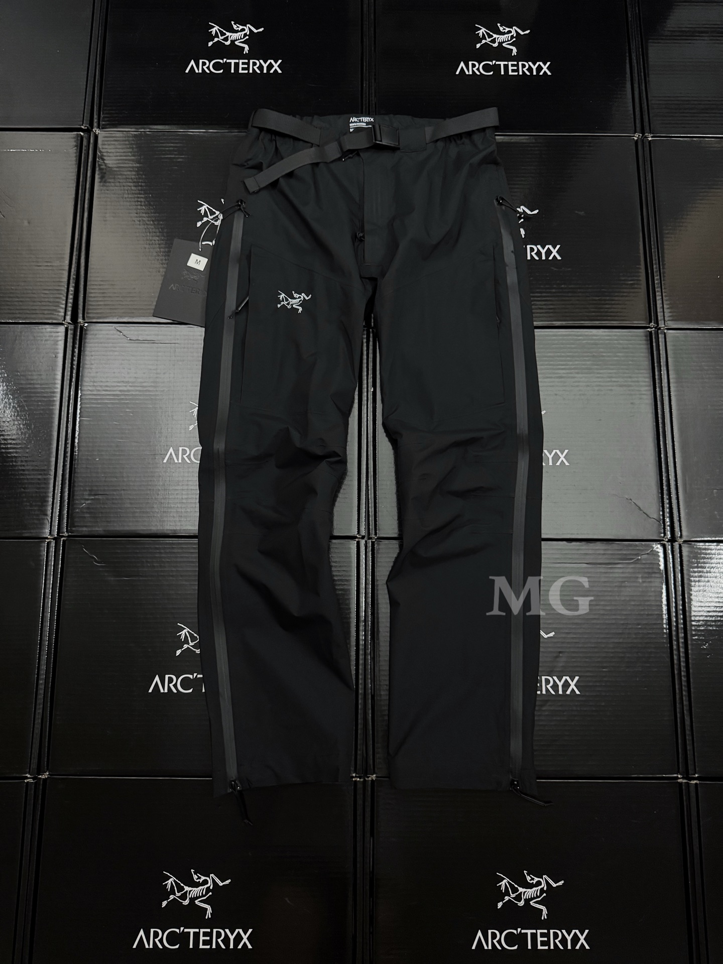 Arc'teryx 高仿 男款機能防潑水長褲 戶外登山工裝褲 百搭機能風