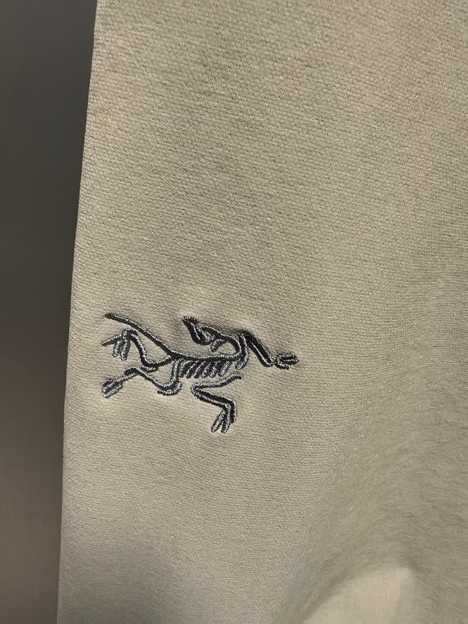 Arc'teryx 高仿 男款卡其機能長褲 輕量戶外休閒褲 百搭穿搭款| 12 Arc'teryx 高仿 男款卡其機能長褲 輕量戶外休閒褲 百搭穿搭款