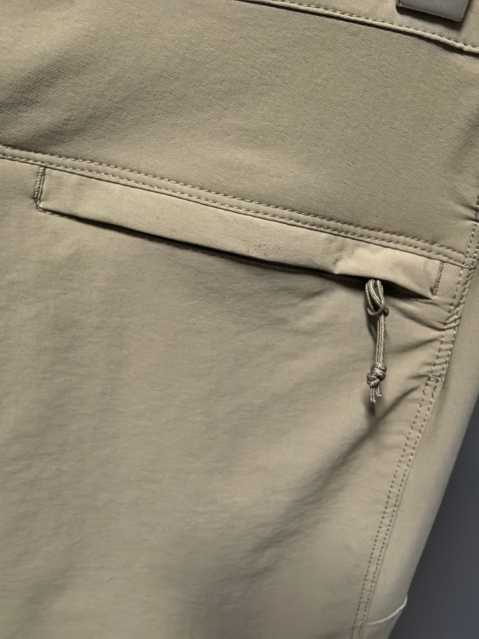 Arc'teryx 高仿 男款卡其機能長褲 輕量戶外休閒褲 百搭穿搭款| 8 Arc'teryx 高仿 男款卡其機能長褲 輕量戶外休閒褲 百搭穿搭款