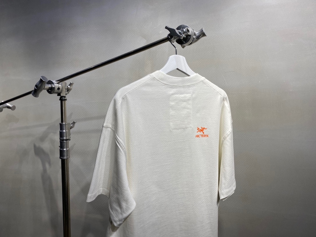 ARC'TERYX 一比一 男款字母印花短袖T恤 極簡戶外休閒款| 11 ARC'TERYX 一比一 男款字母印花短袖T恤 極簡戶外休閒款