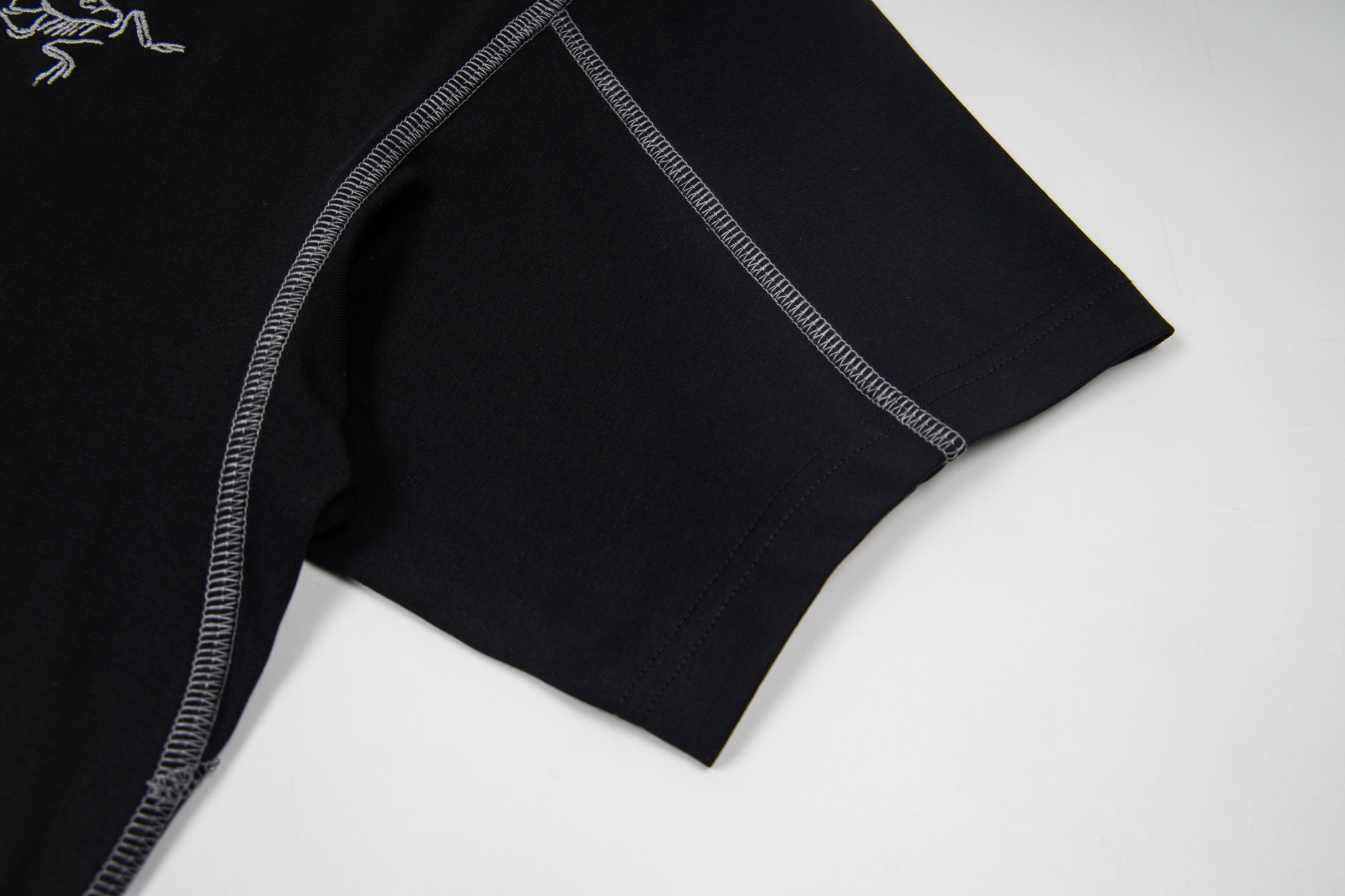 ARC'TERYX A貨 男款機能剪裁短袖T恤 戶外運動百搭款| 11 ARC'TERYX A貨 男款機能剪裁短袖T恤 戶外運動百搭款