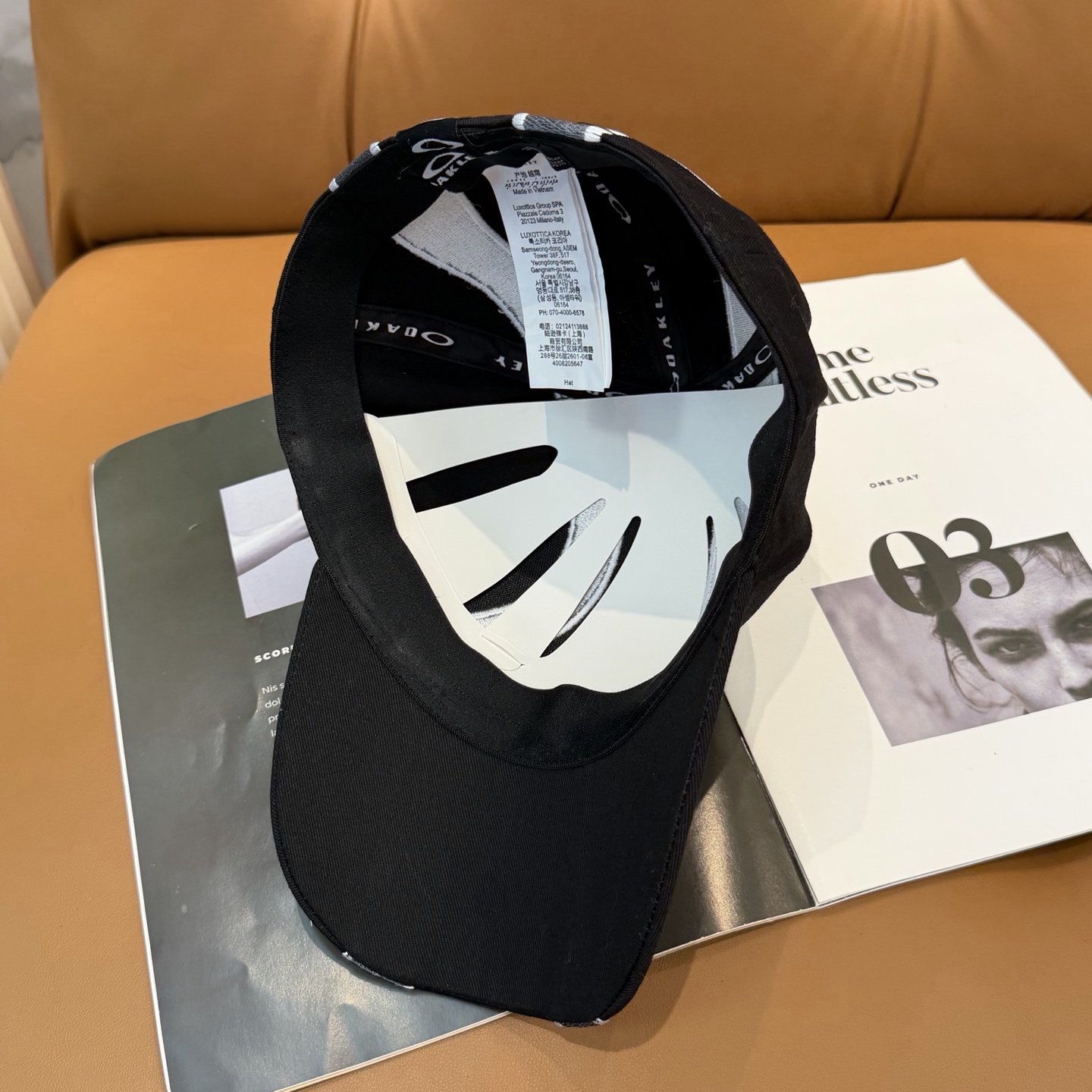 BALENCIAGA 高仿 男款 運動拼接刺繡棒球帽 黑色潮流帽| 12 BALENCIAGA 高仿 男款 運動拼接刺繡棒球帽 黑色潮流帽