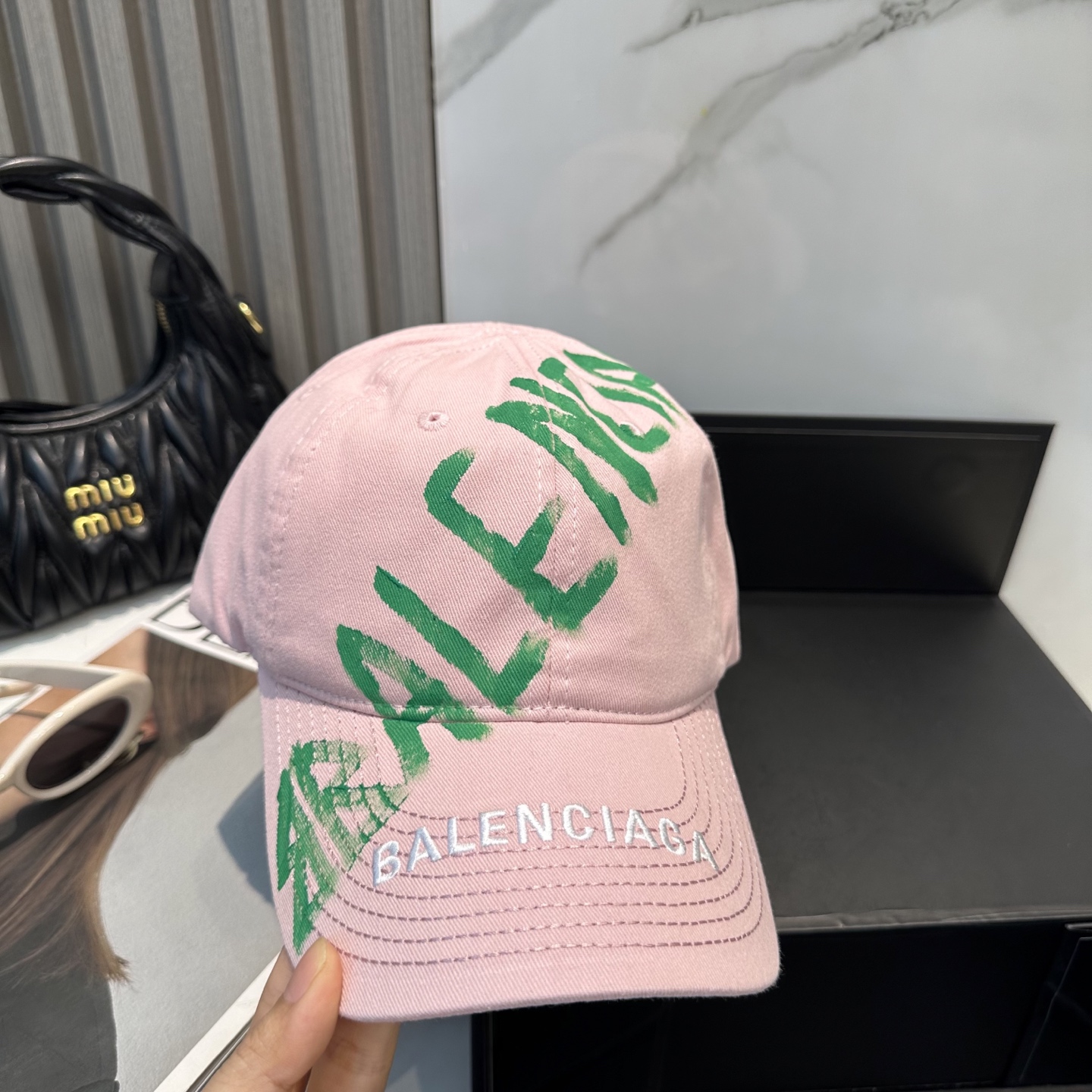 BALENCIAGA 原單 男款 徽章刺繡棒球帽 粉色潮流帽| 10 BALENCIAGA 原單 男款 徽章刺繡棒球帽 粉色潮流帽