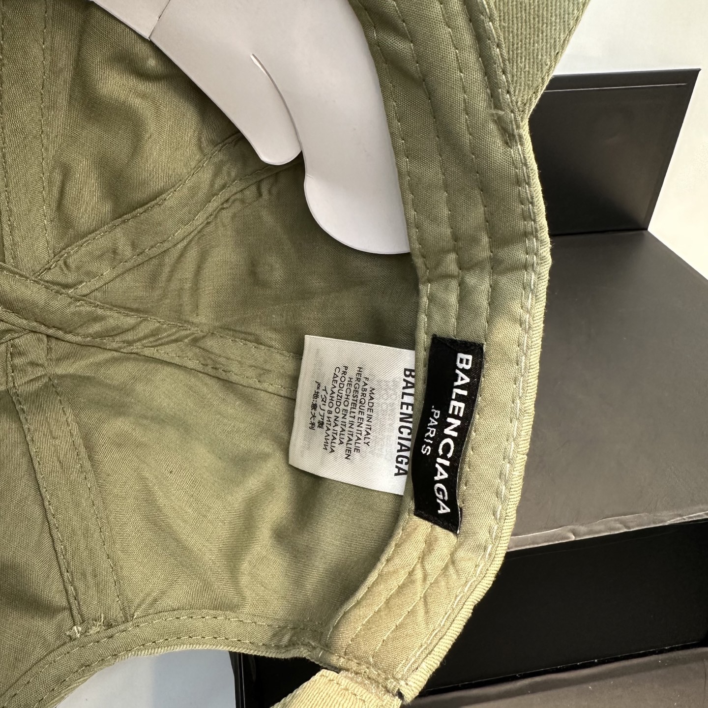 BALENCIAGA 一比一 男款 手寫LOGO棒球帽 卡其色潮流帽| 9 BALENCIAGA 一比一 男款 手寫LOGO棒球帽 卡其色潮流帽