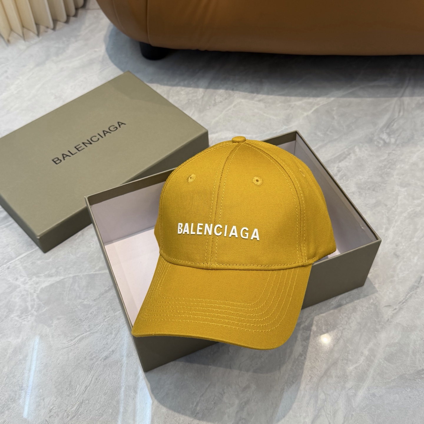 BALENCIAGA 一比一 男款 LOGO刺繡棒球帽 黃色潮流帽| 10 BALENCIAGA 一比一 男款 LOGO刺繡棒球帽 黃色潮流帽