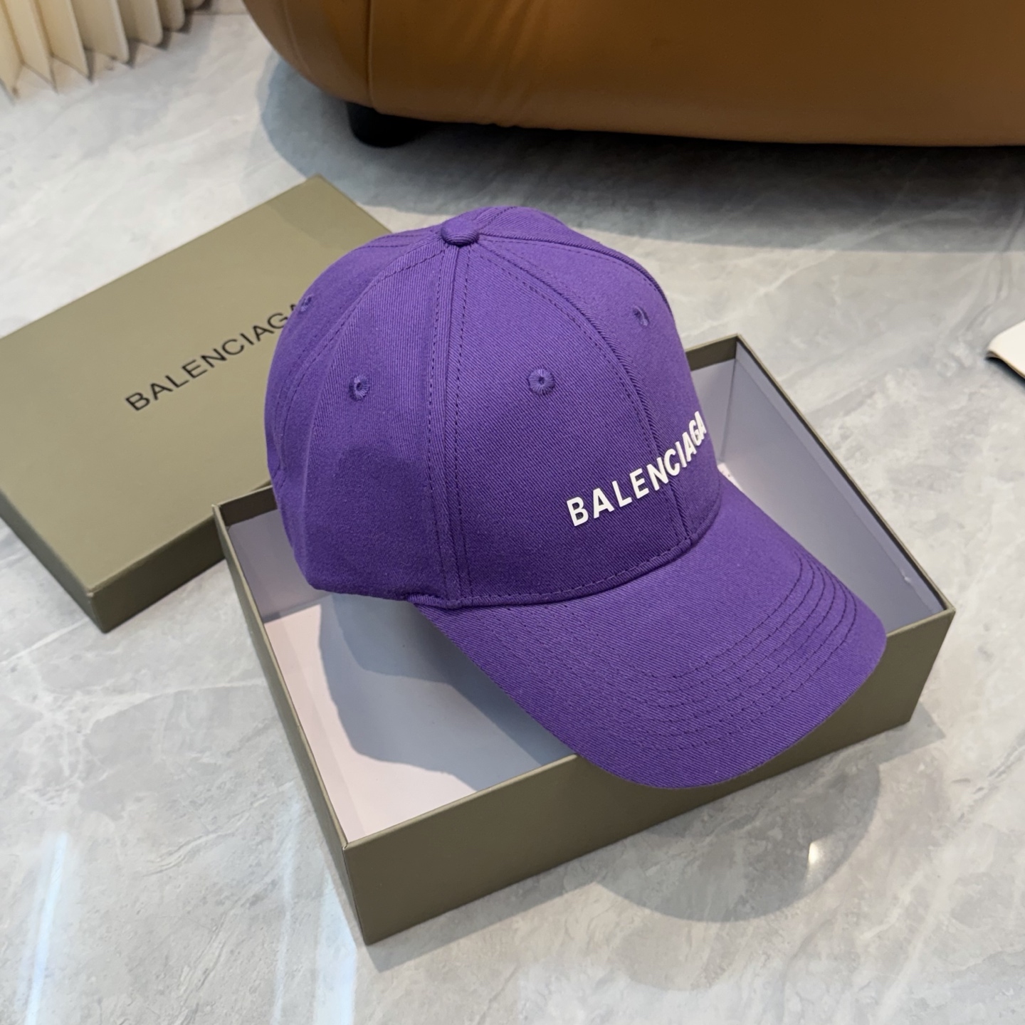 BALENCIAGA A貨 男款 LOGO刺繡棒球帽 紫色潮流帽| 10 BALENCIAGA A貨 男款 LOGO刺繡棒球帽 紫色潮流帽