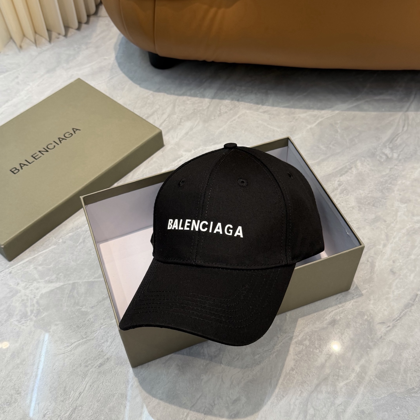 BALENCIAGA 一比一 男款 LOGO刺繡棒球帽 黑色經典潮流帽| 14 BALENCIAGA 一比一 男款 LOGO刺繡棒球帽 黑色經典潮流帽