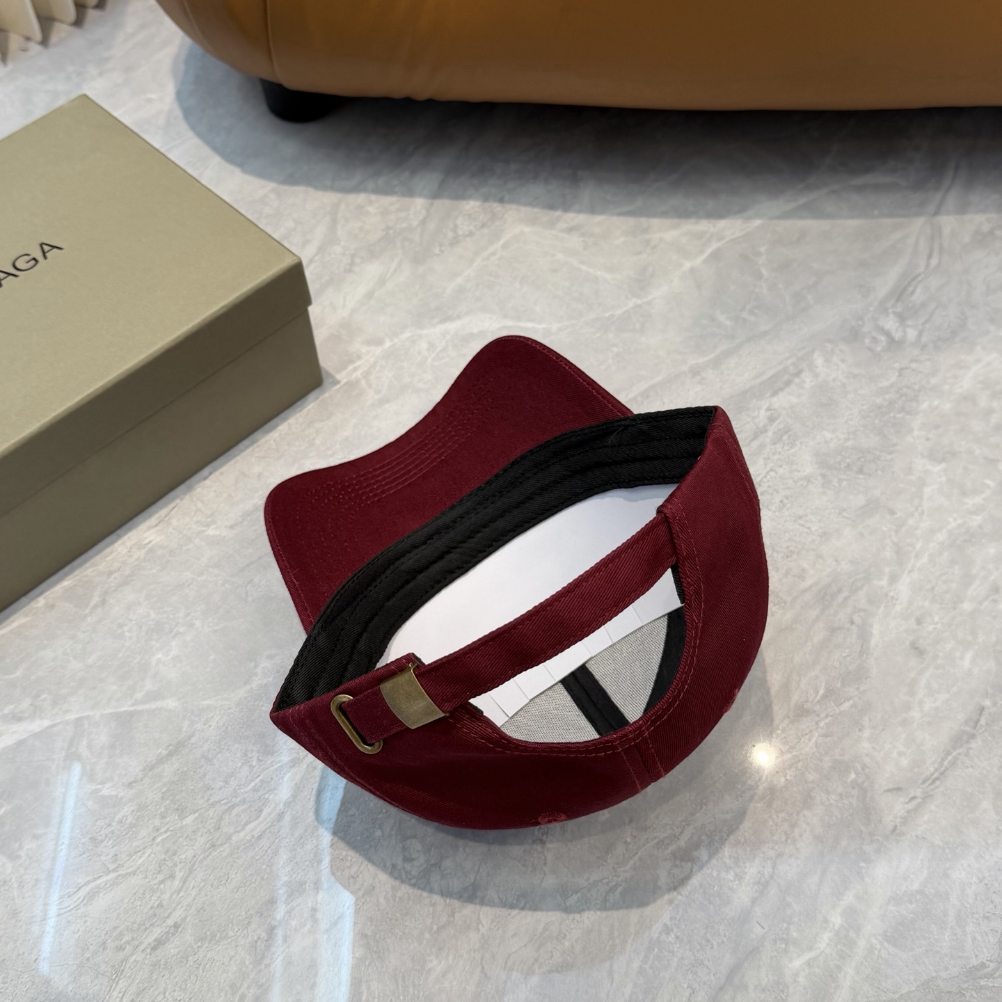 BALENCIAGA 原單 男款 LOGO刺繡棒球帽 酒紅色街頭潮流帽| 13 BALENCIAGA 原單 男款 LOGO刺繡棒球帽 酒紅色街頭潮流帽