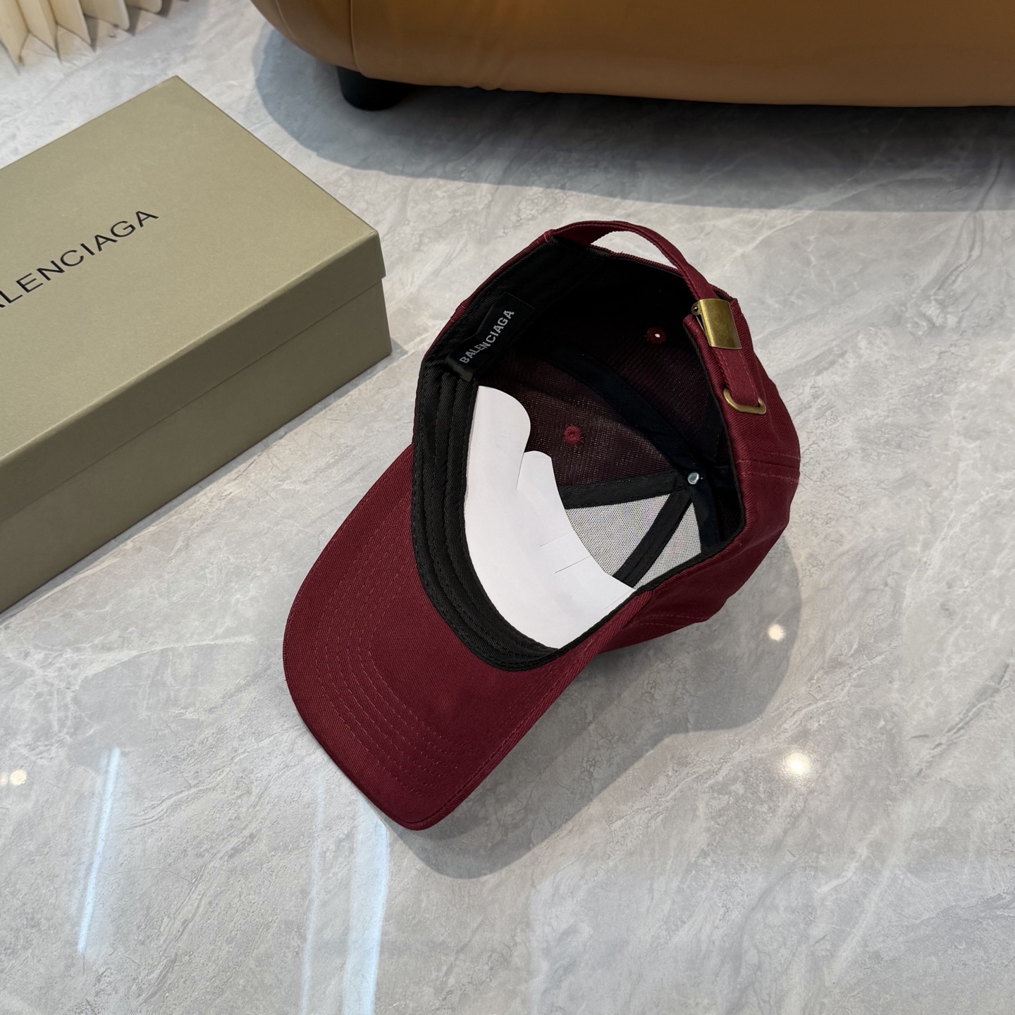 BALENCIAGA 原單 男款 LOGO刺繡棒球帽 酒紅色街頭潮流帽| 12 BALENCIAGA 原單 男款 LOGO刺繡棒球帽 酒紅色街頭潮流帽